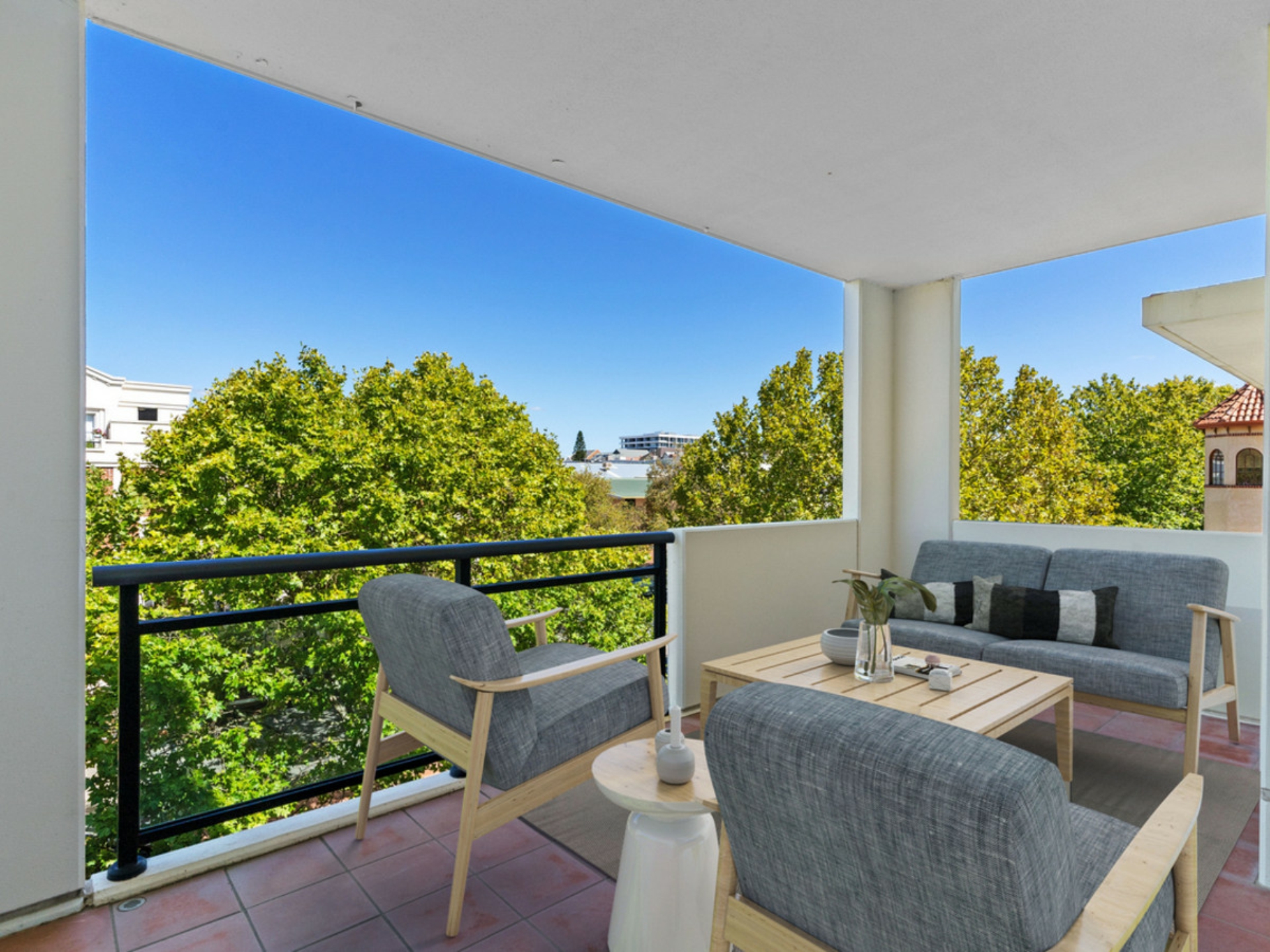18/1 Henry Lawson Walk, EAST PERTH