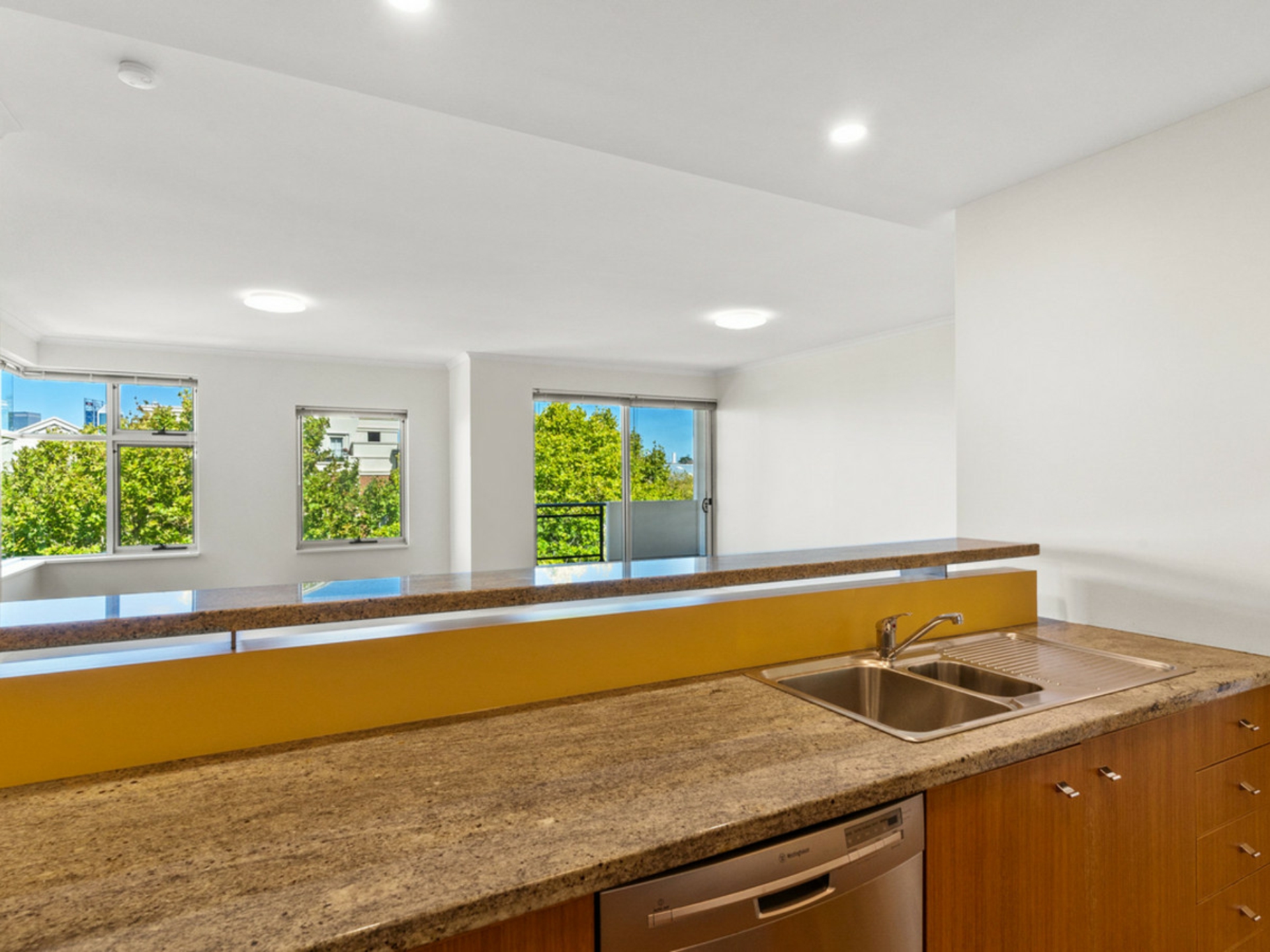 18/1 Henry Lawson Walk, EAST PERTH