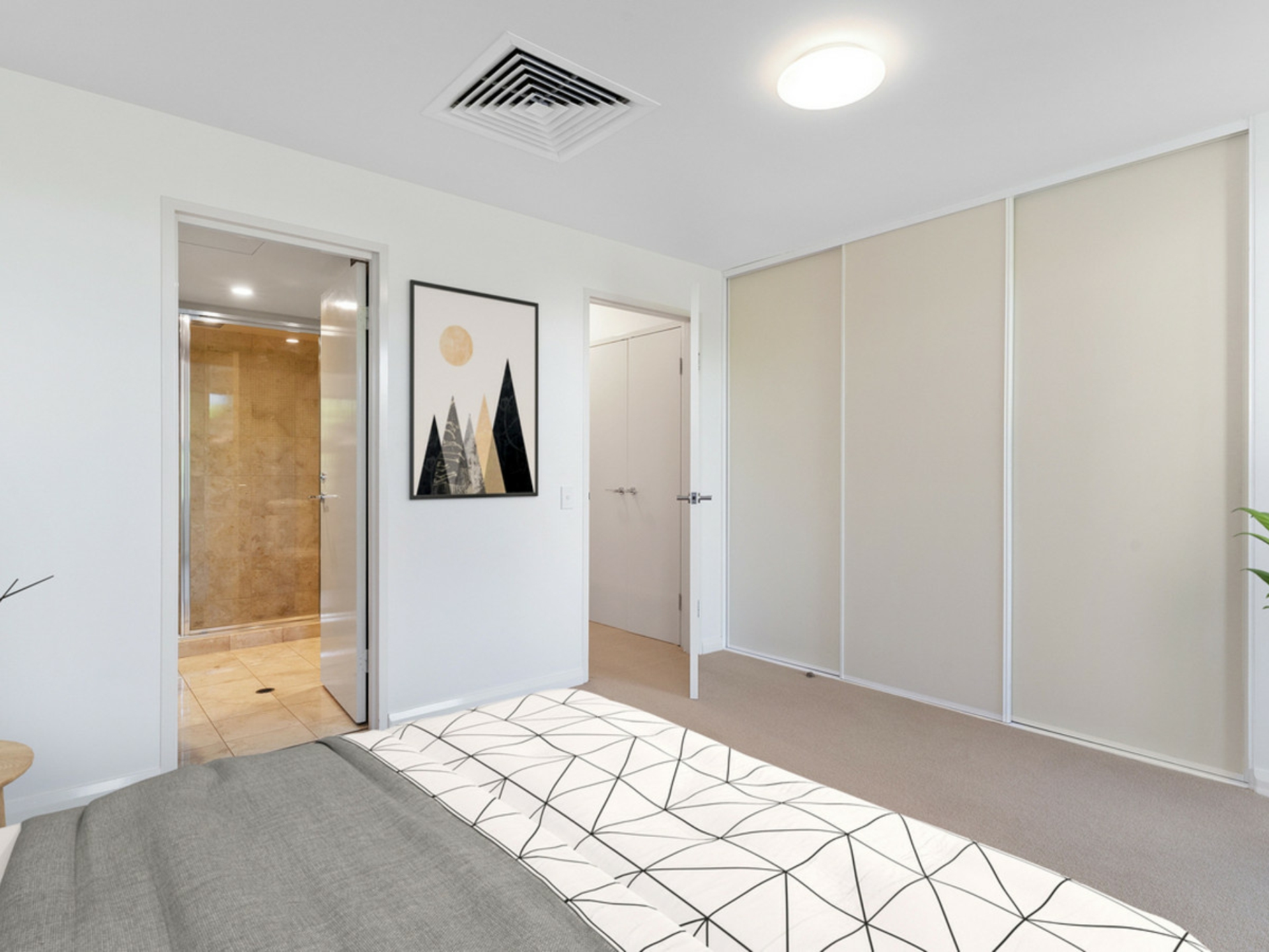 18/1 Henry Lawson Walk, EAST PERTH