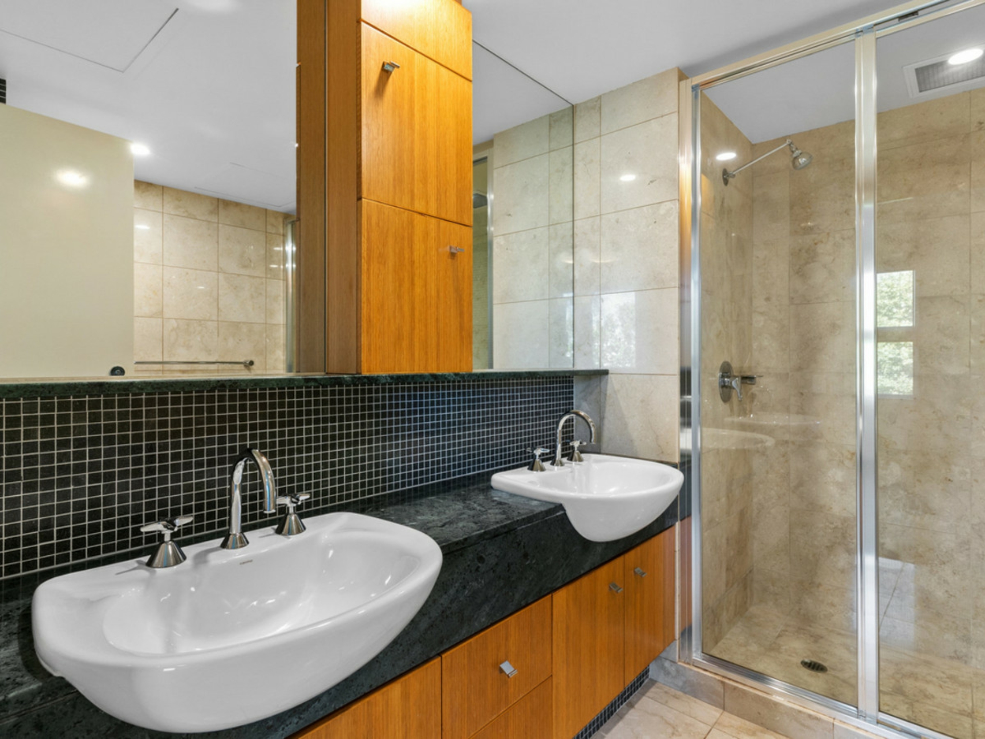 18/1 Henry Lawson Walk, EAST PERTH