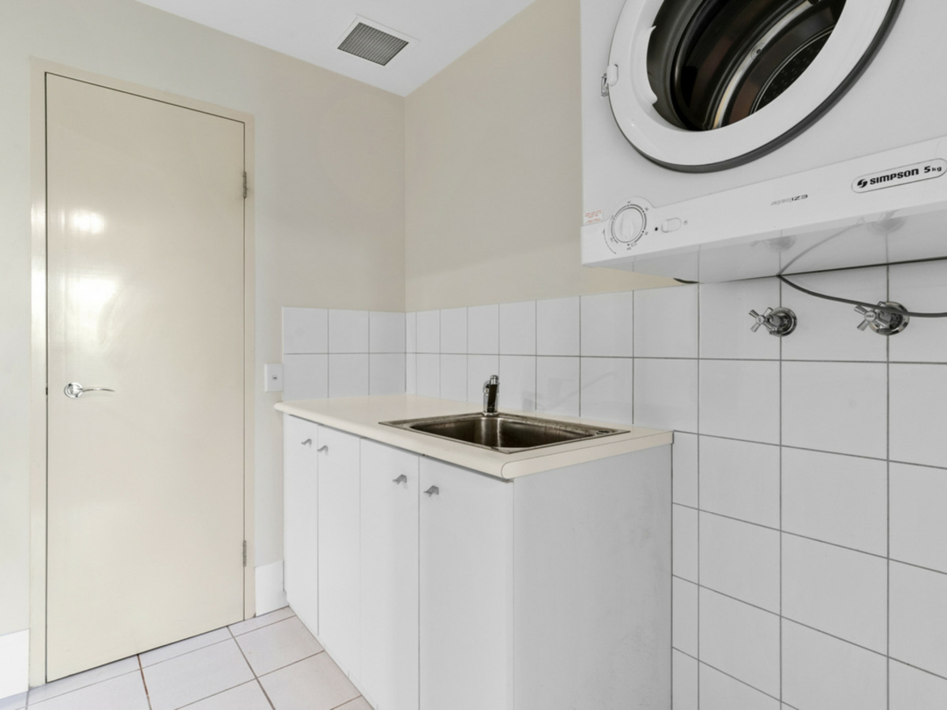 18/1 Henry Lawson Walk, EAST PERTH