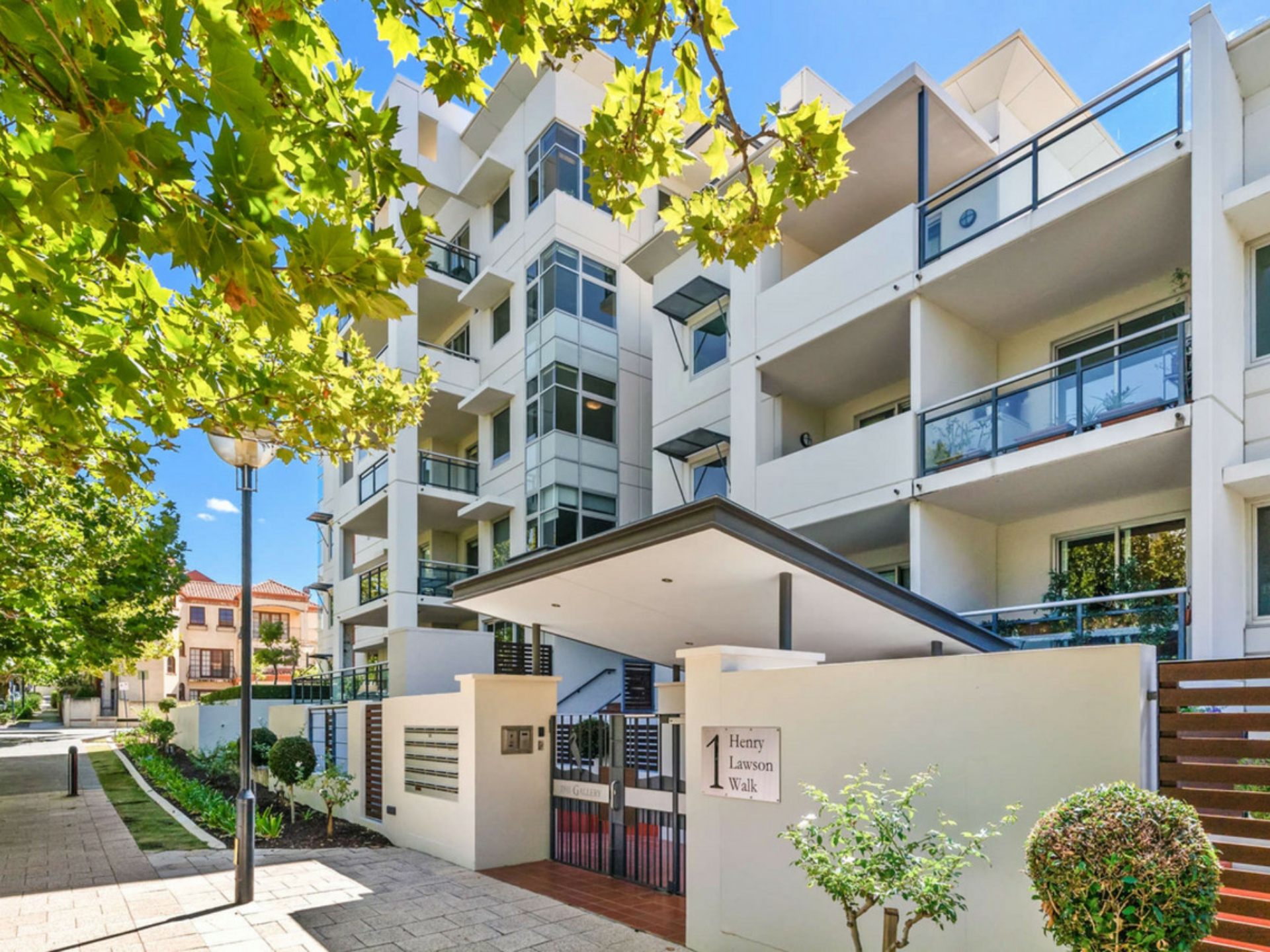 18/1 Henry Lawson Walk, EAST PERTH