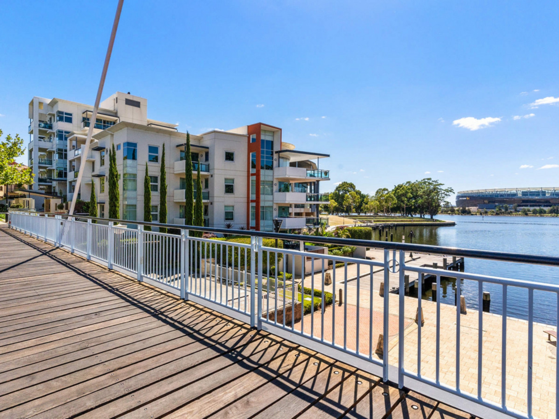 18/1 Henry Lawson Walk, EAST PERTH