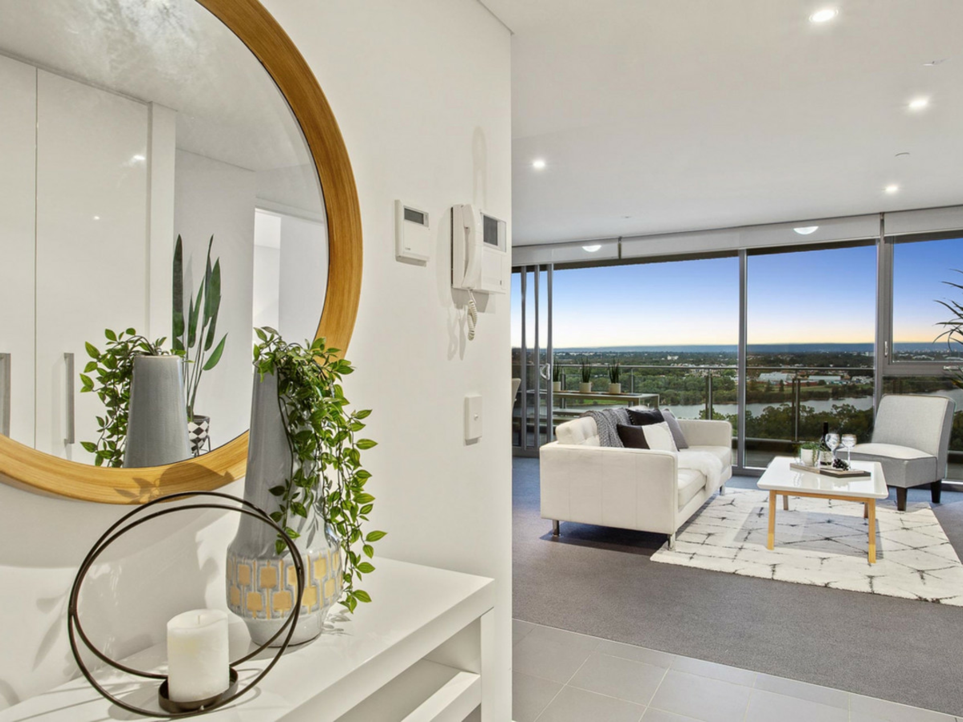 1307/96 Bow River Crescent, BURSWOOD