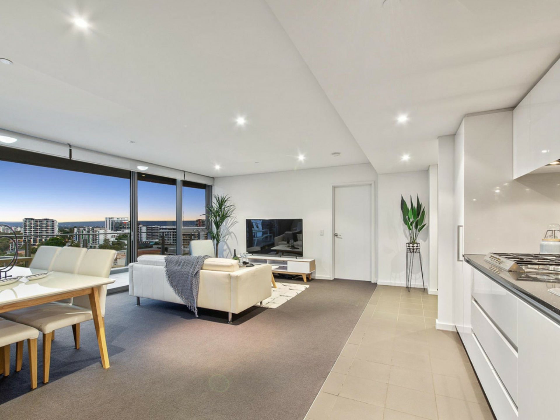 1307/96 Bow River Crescent, BURSWOOD