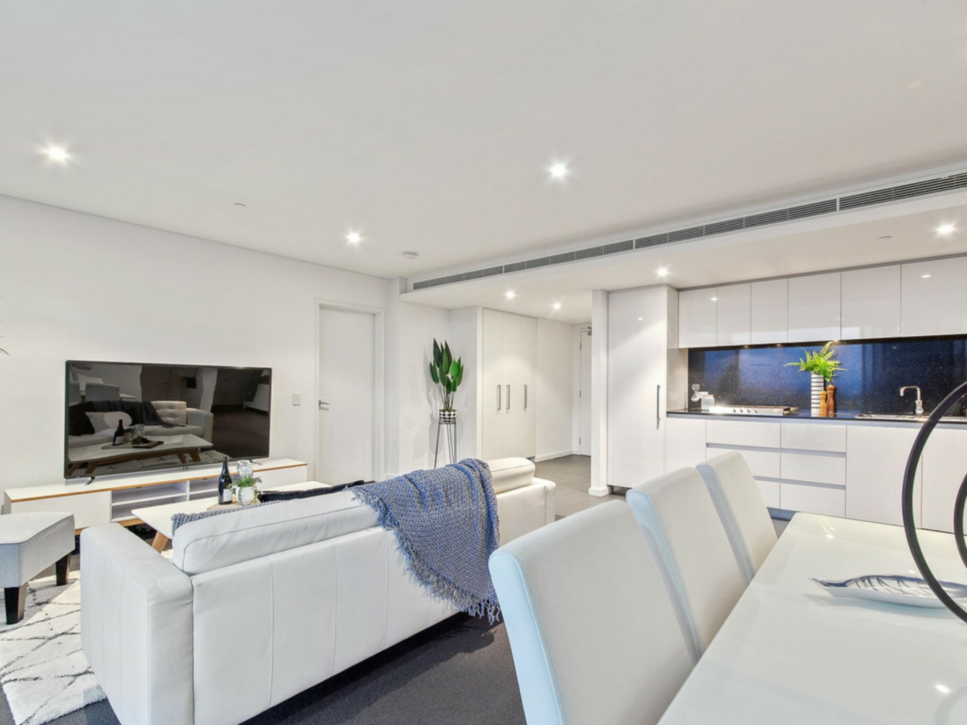 1307/96 Bow River Crescent, BURSWOOD