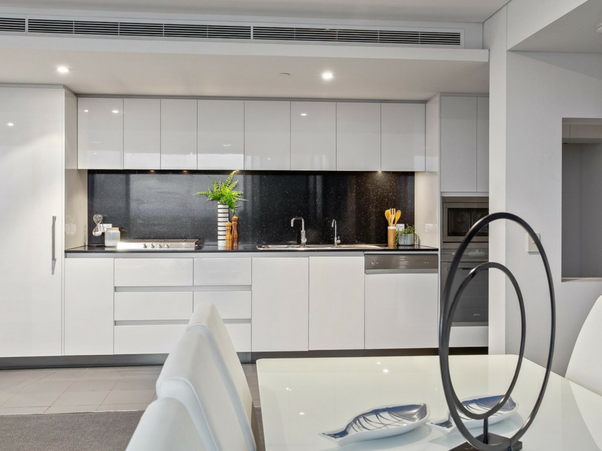 1307/96 Bow River Crescent, BURSWOOD