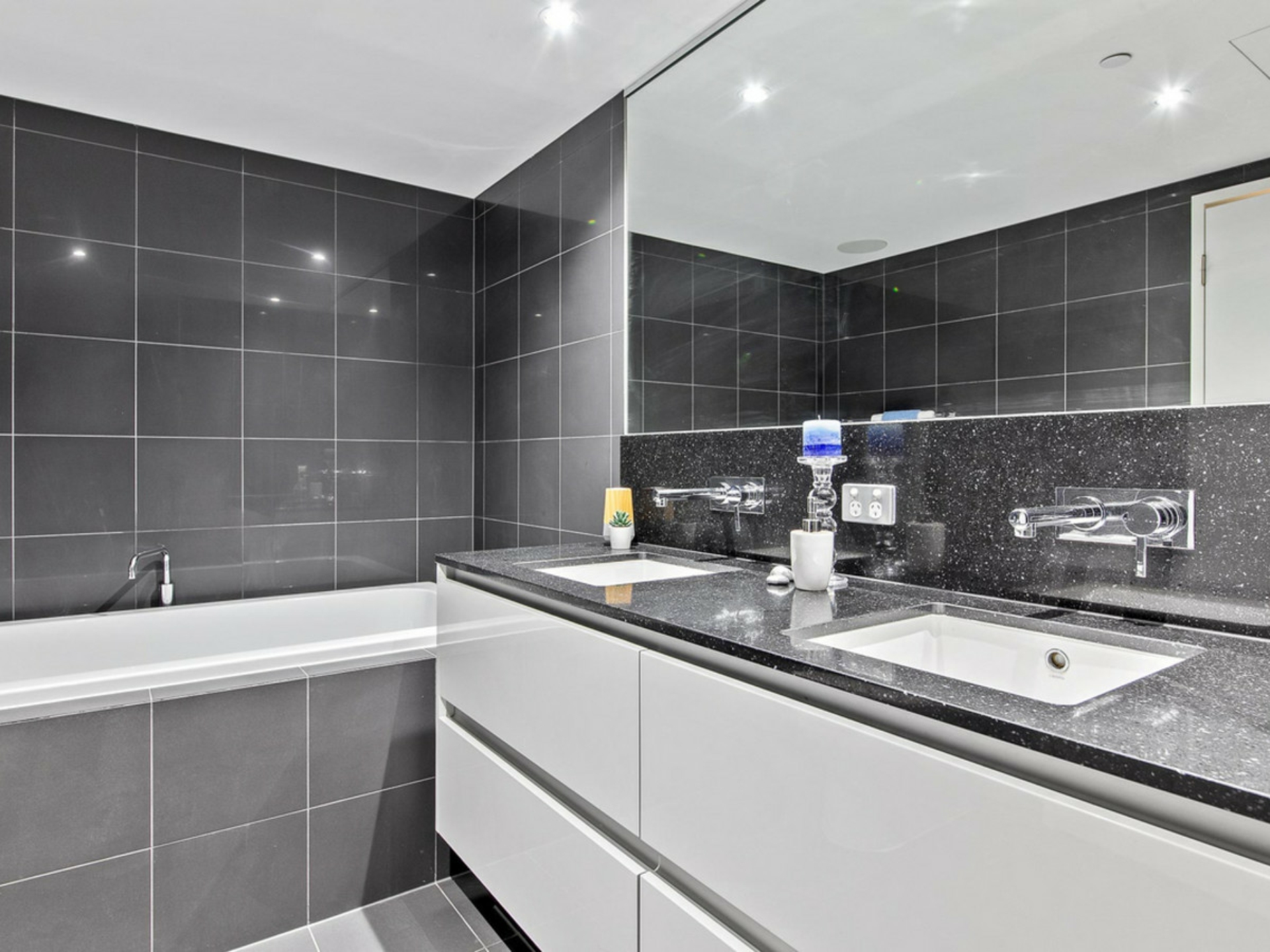 1307/96 Bow River Crescent, BURSWOOD