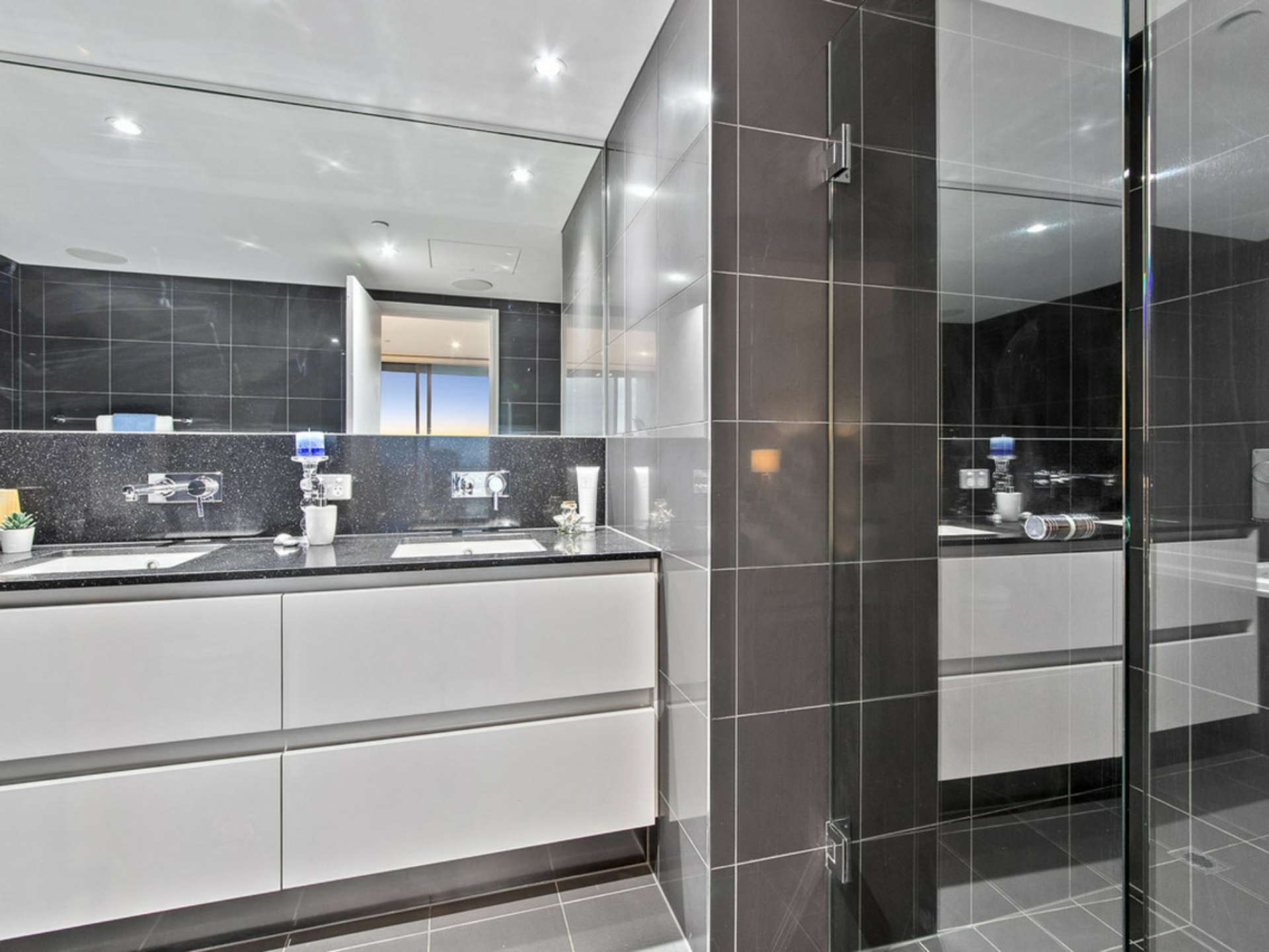 1307/96 Bow River Crescent, BURSWOOD