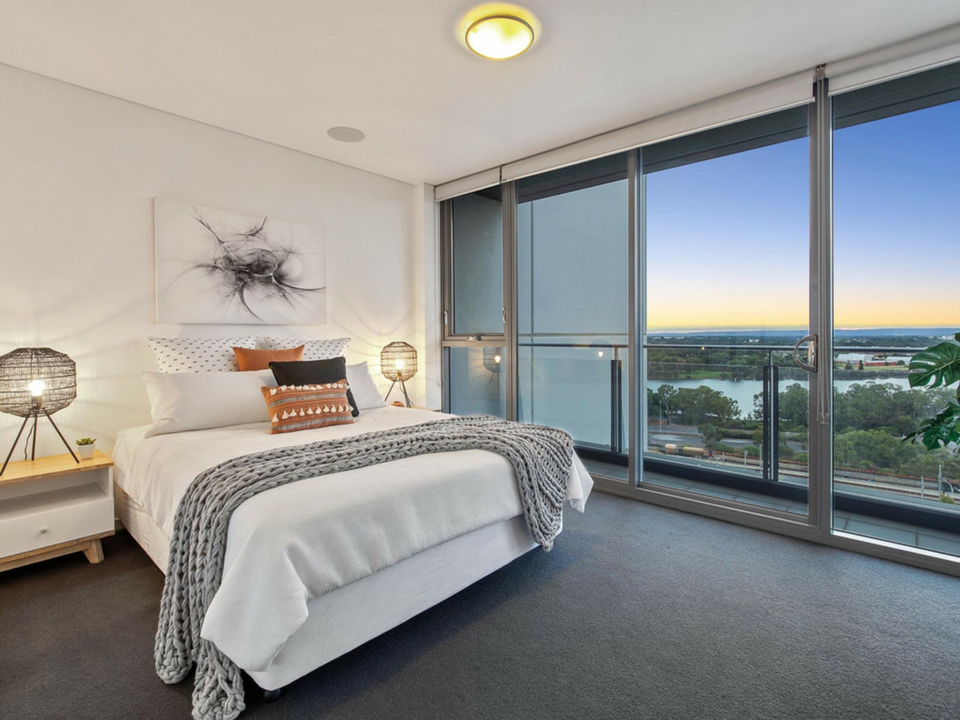 1307/96 Bow River Crescent, BURSWOOD