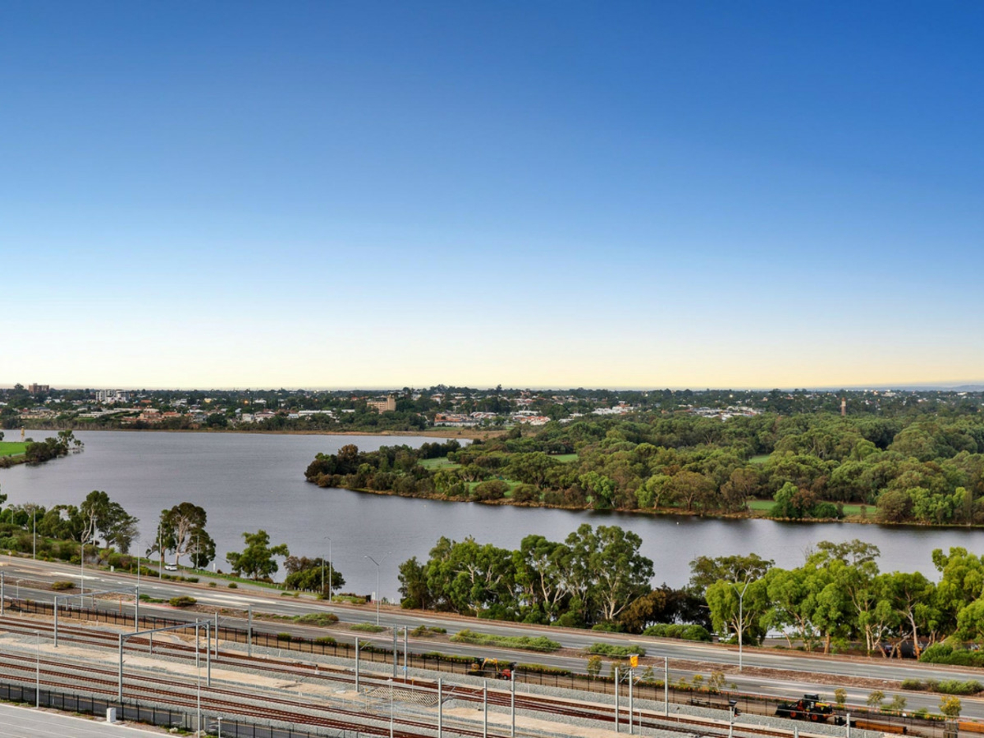 1307/96 Bow River Crescent, BURSWOOD