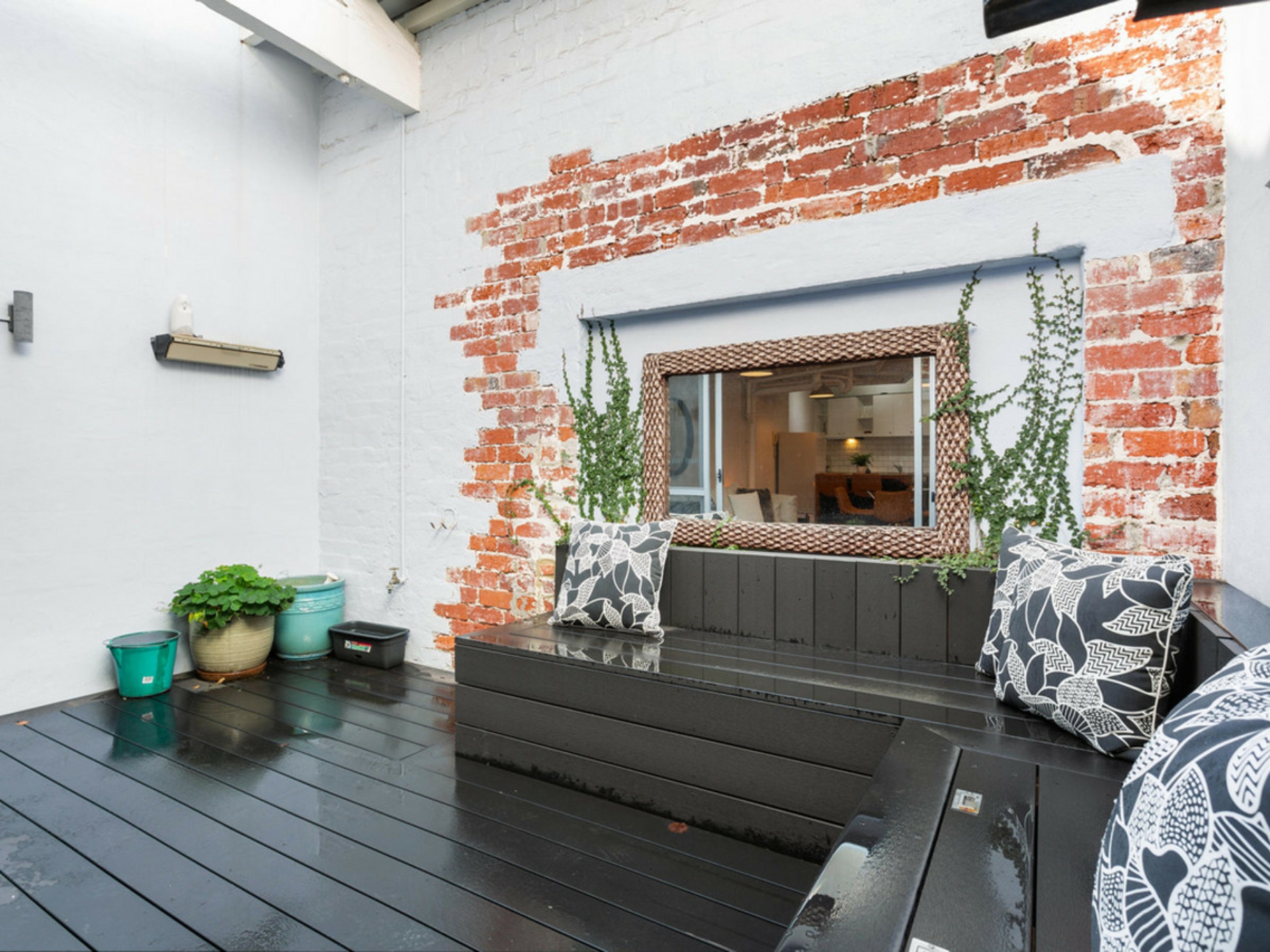 8 Little Saunders Street, EAST PERTH