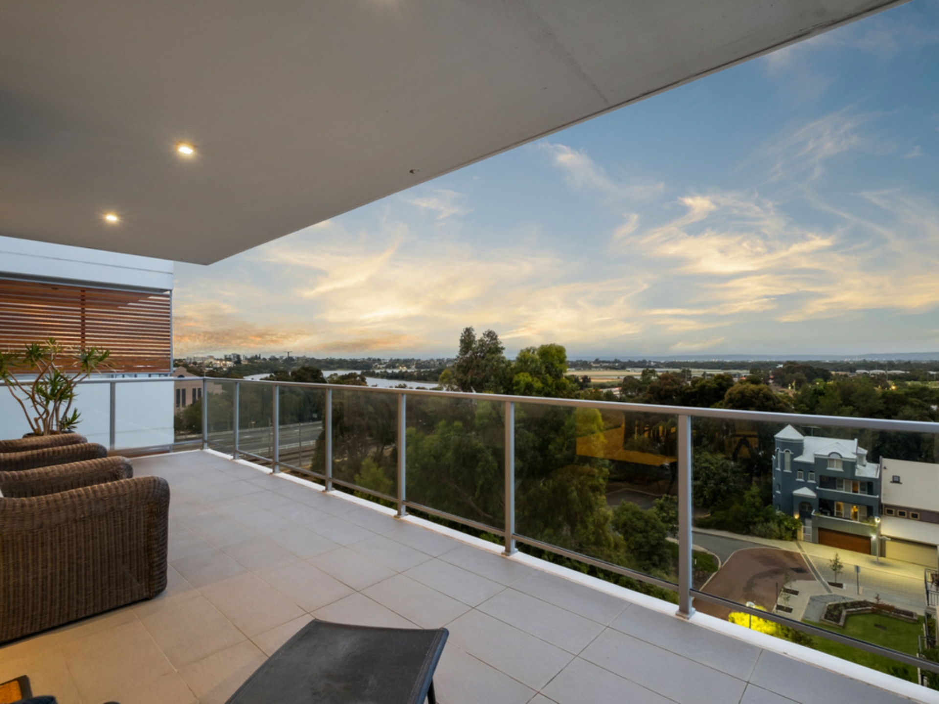 11/47 Tully Road, EAST PERTH