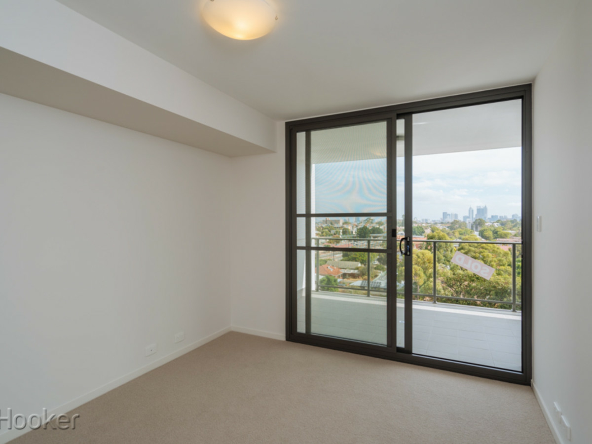 148/2 Tenth Avenue, MAYLANDS