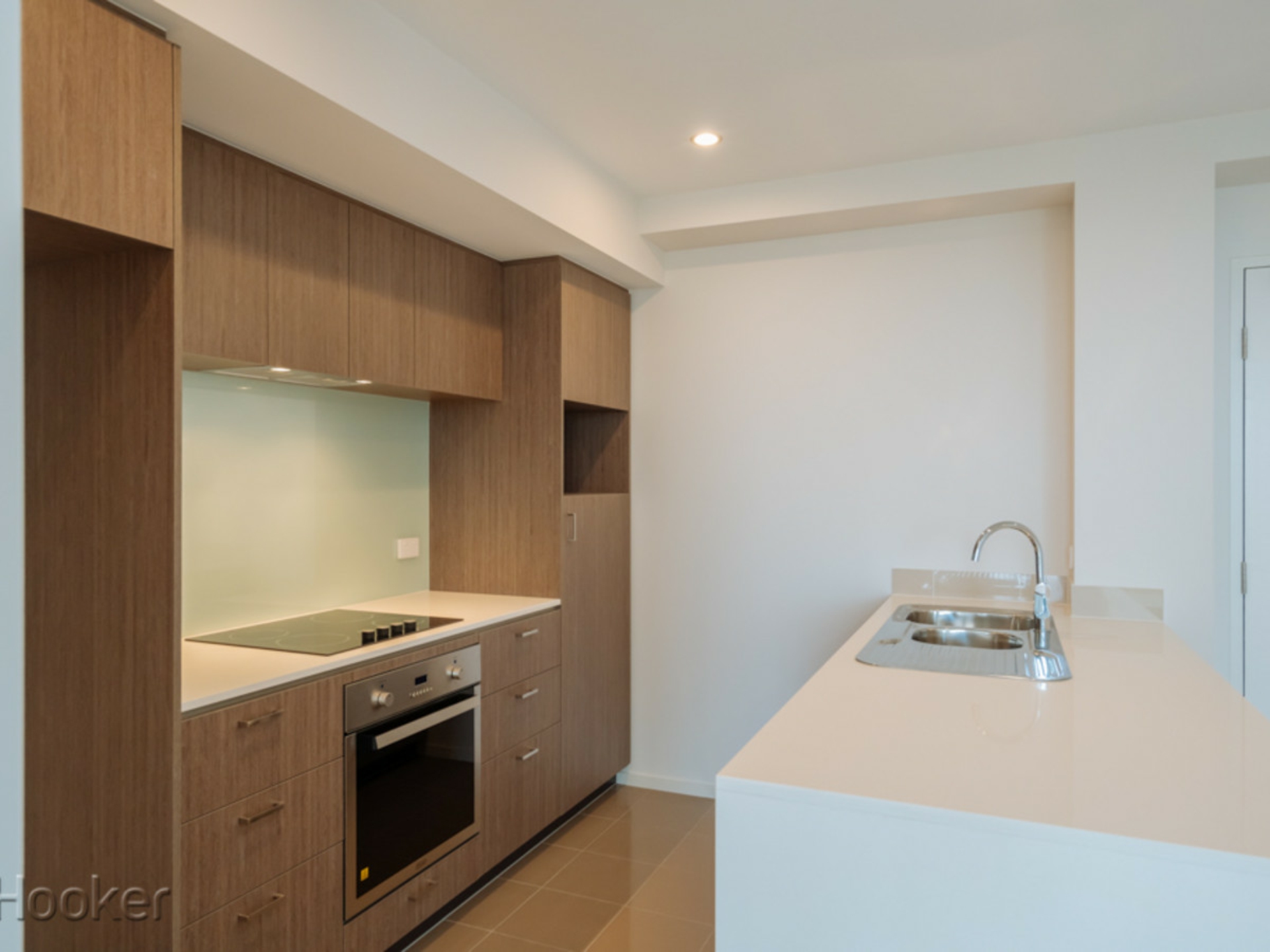 148/2 Tenth Avenue, MAYLANDS