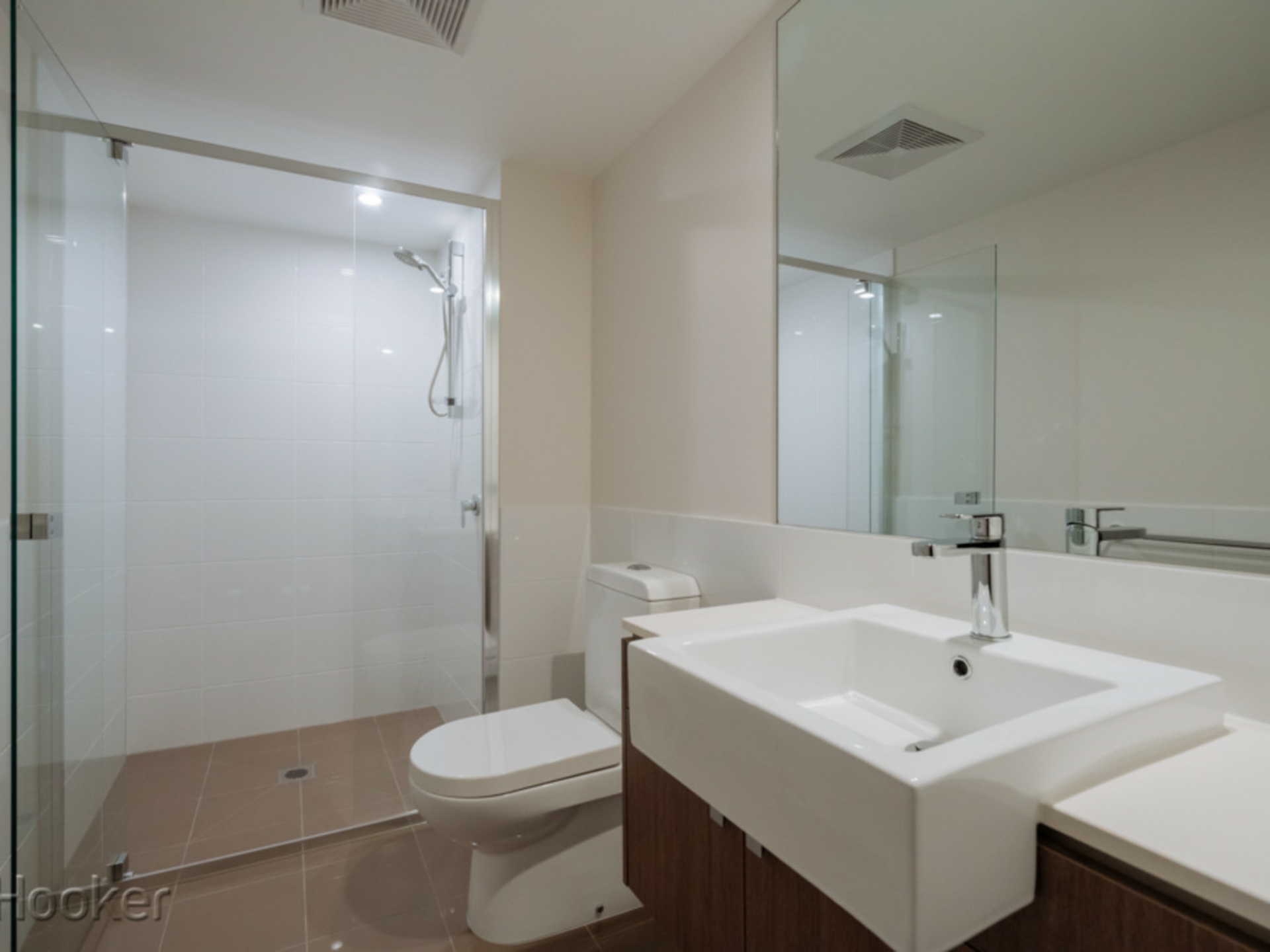 148/2 Tenth Avenue, MAYLANDS