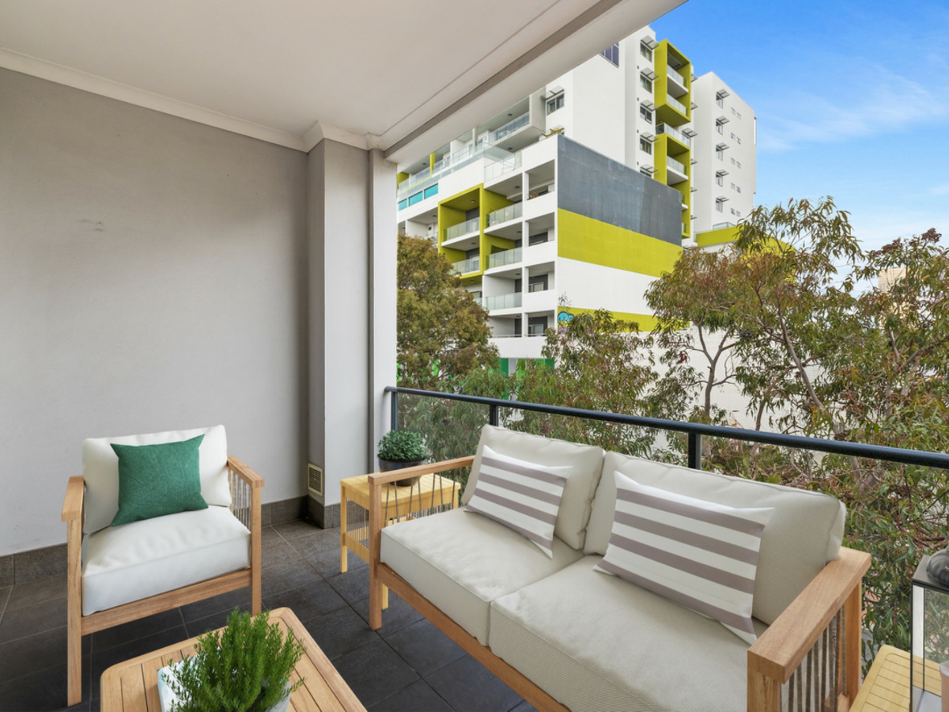 14/2 Pisconeri Street, PERTH