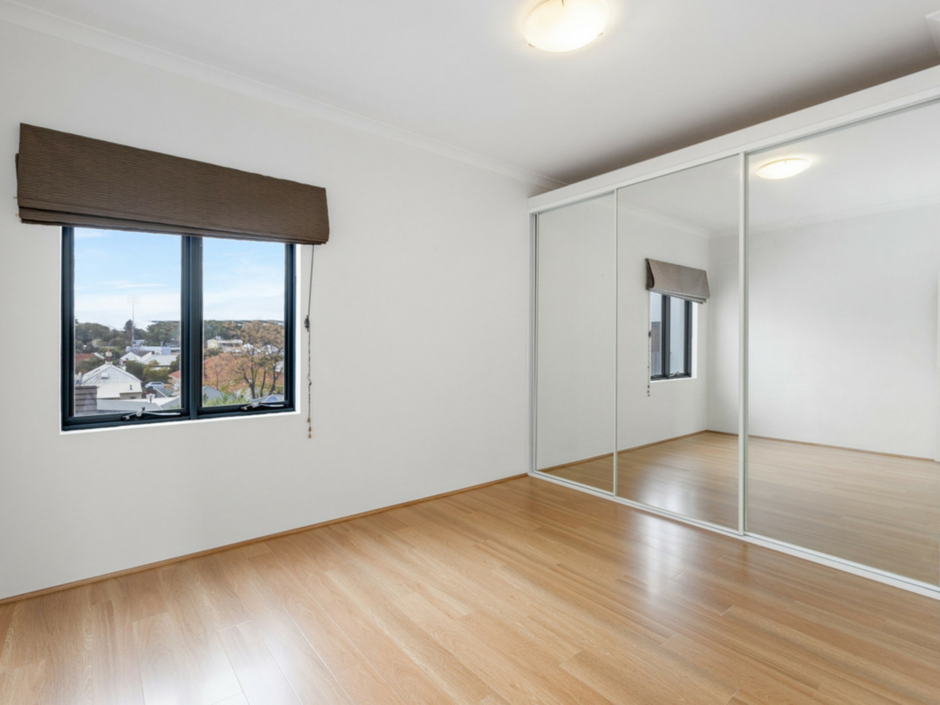 14/2 Pisconeri Street, PERTH