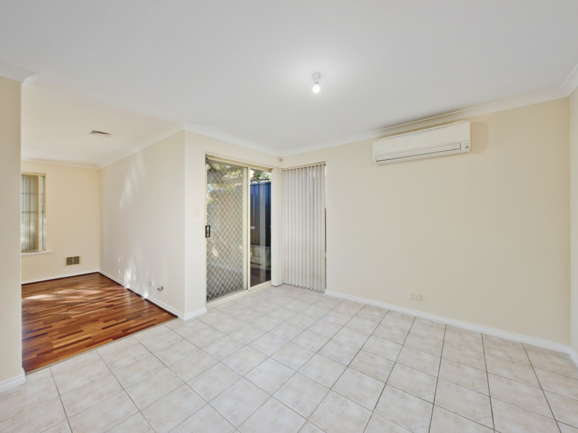 1/37 Croydon Avenue, YOKINE