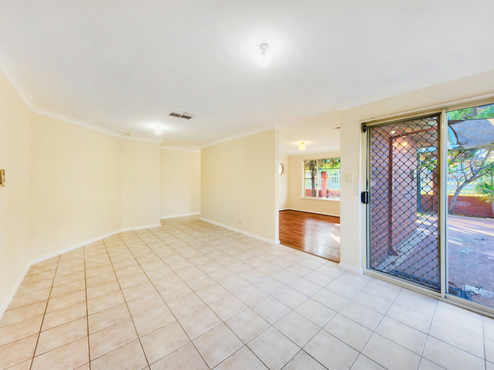 1/37 Croydon Avenue, YOKINE