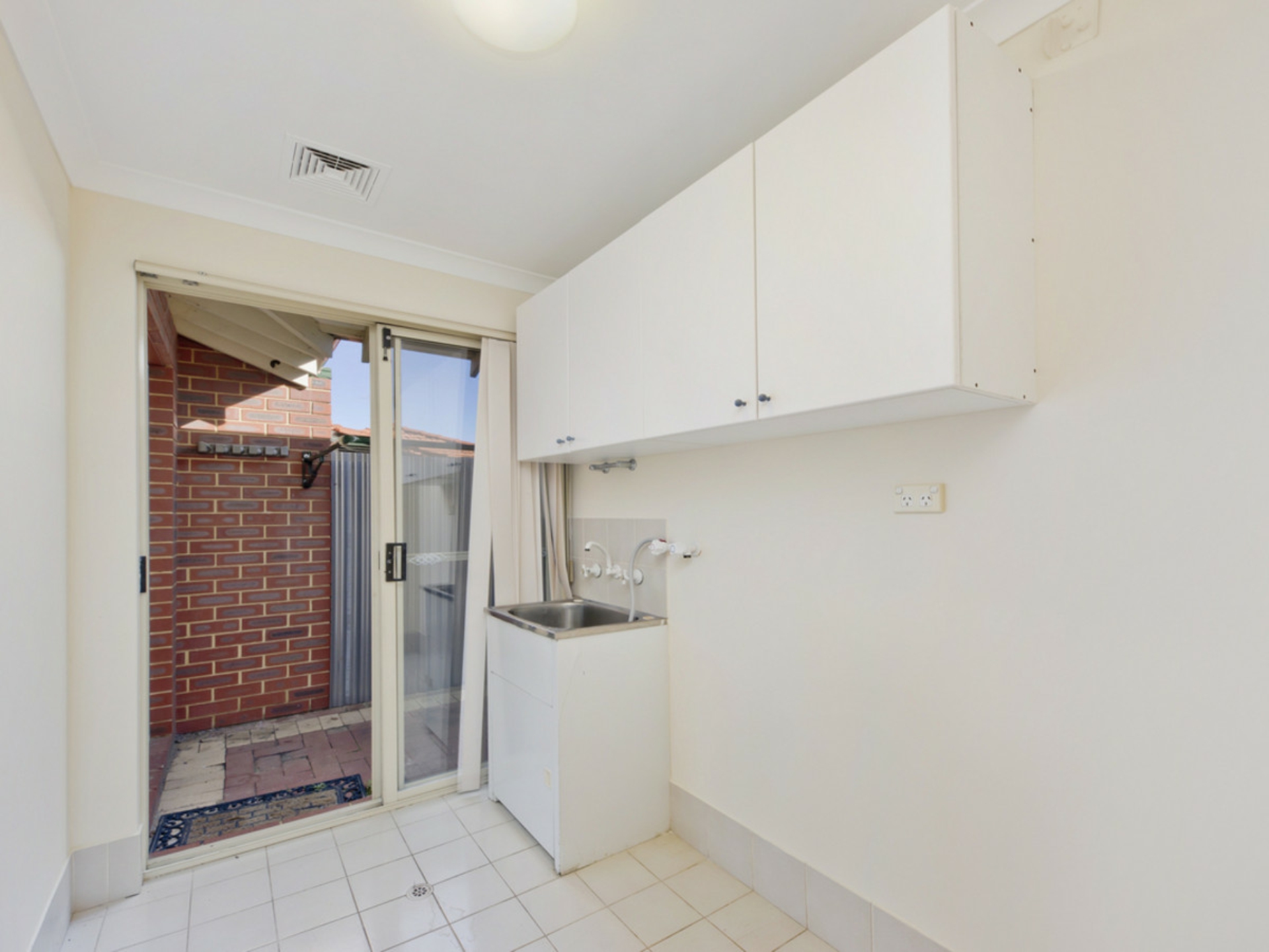 1/37 Croydon Avenue, YOKINE