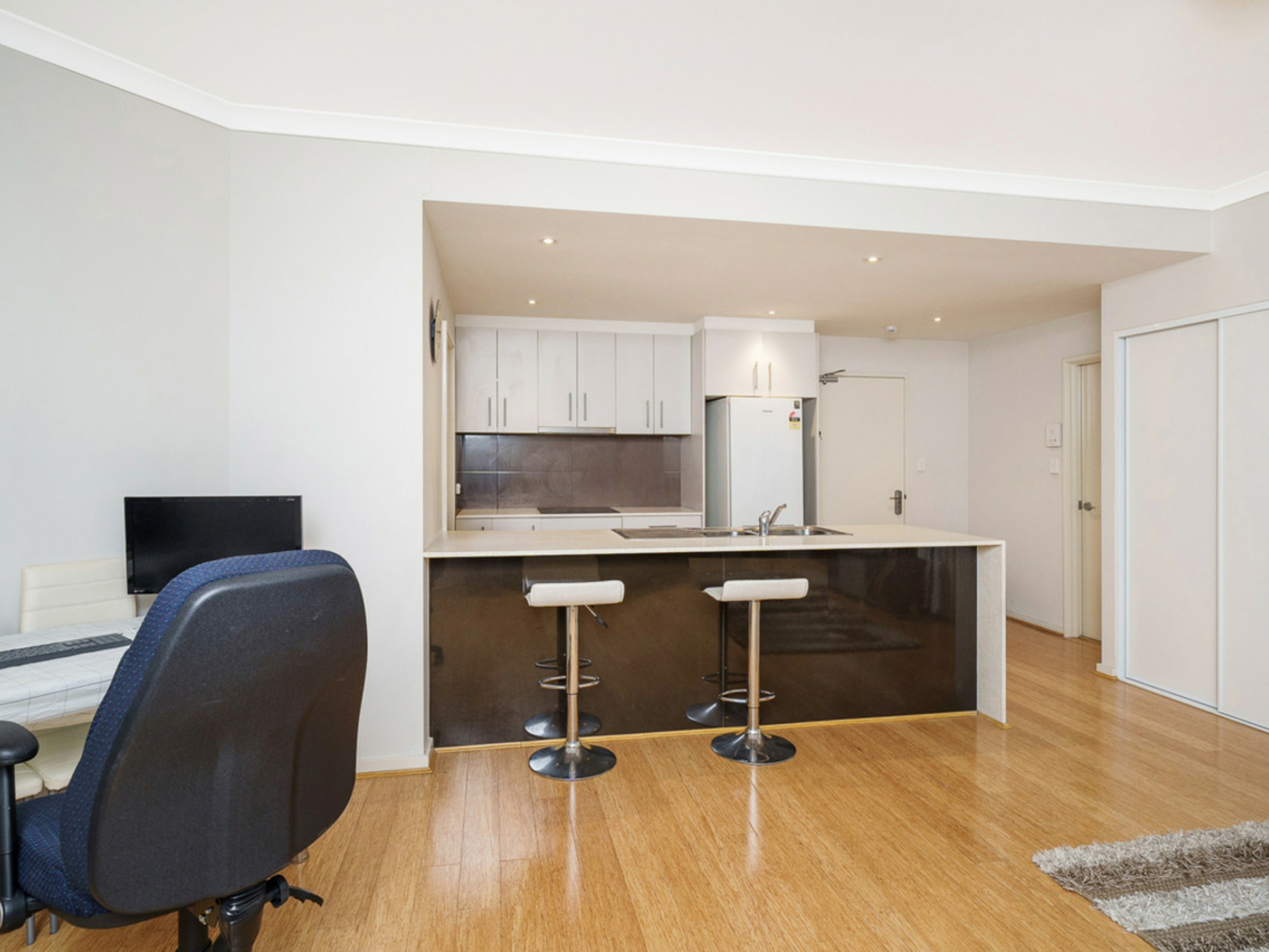 1/180 Stirling Street, PERTH
