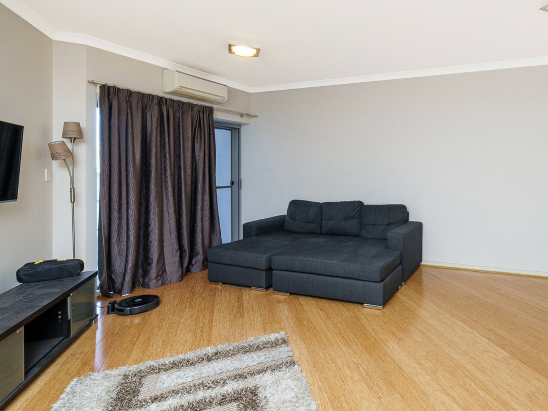 1/180 Stirling Street, PERTH