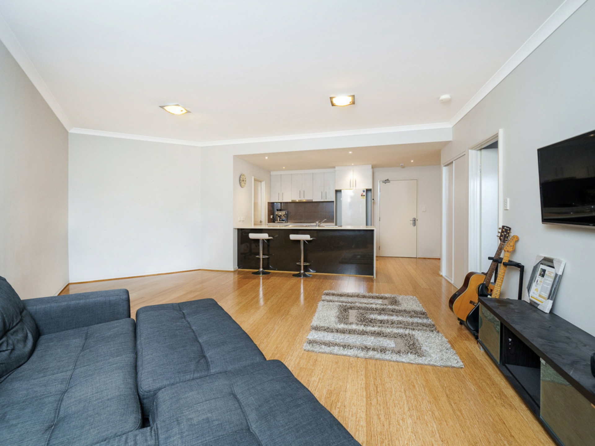 1/180 Stirling Street, PERTH