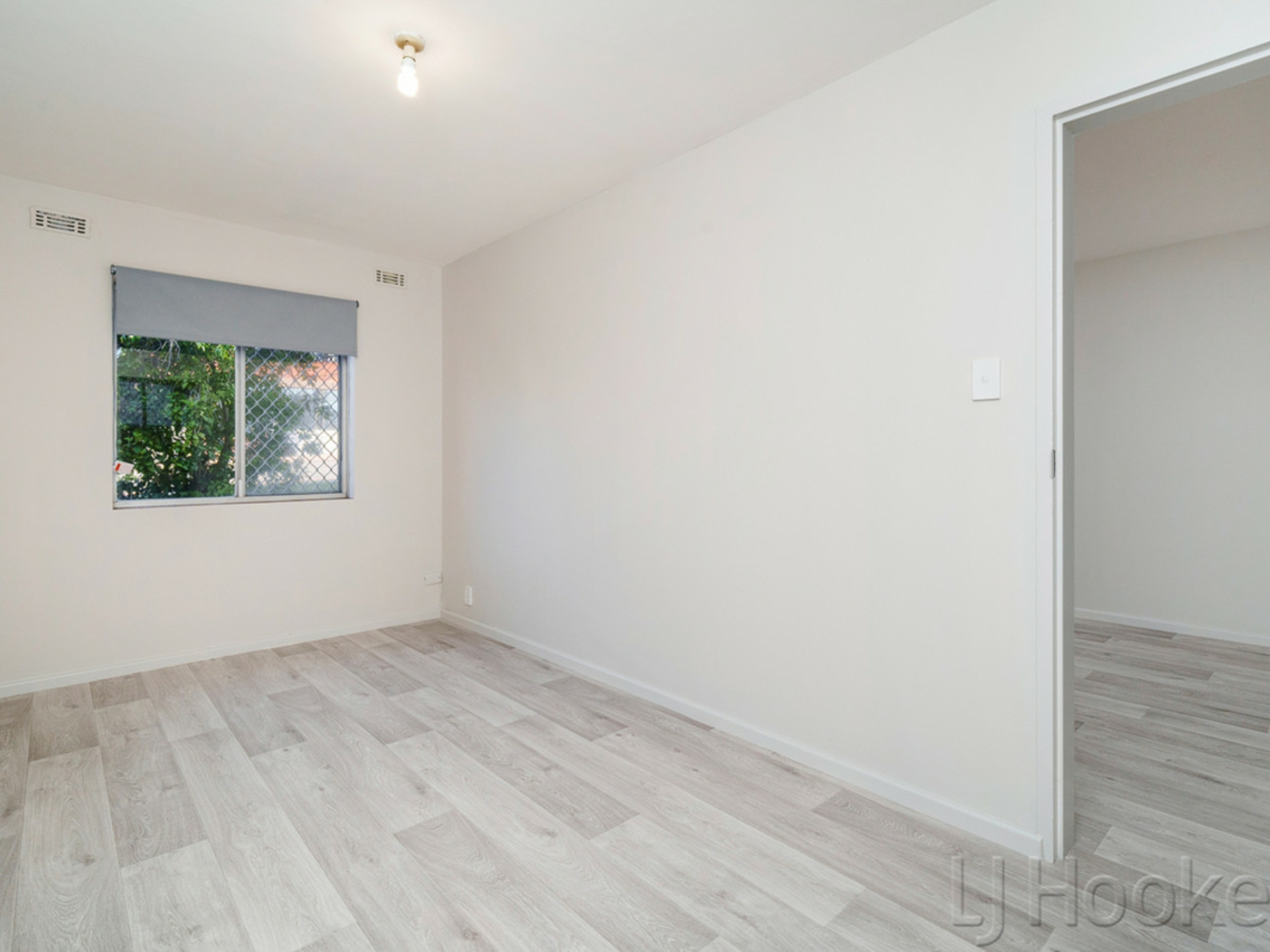1/16 Cambridge Street, WEST LEEDERVILLE