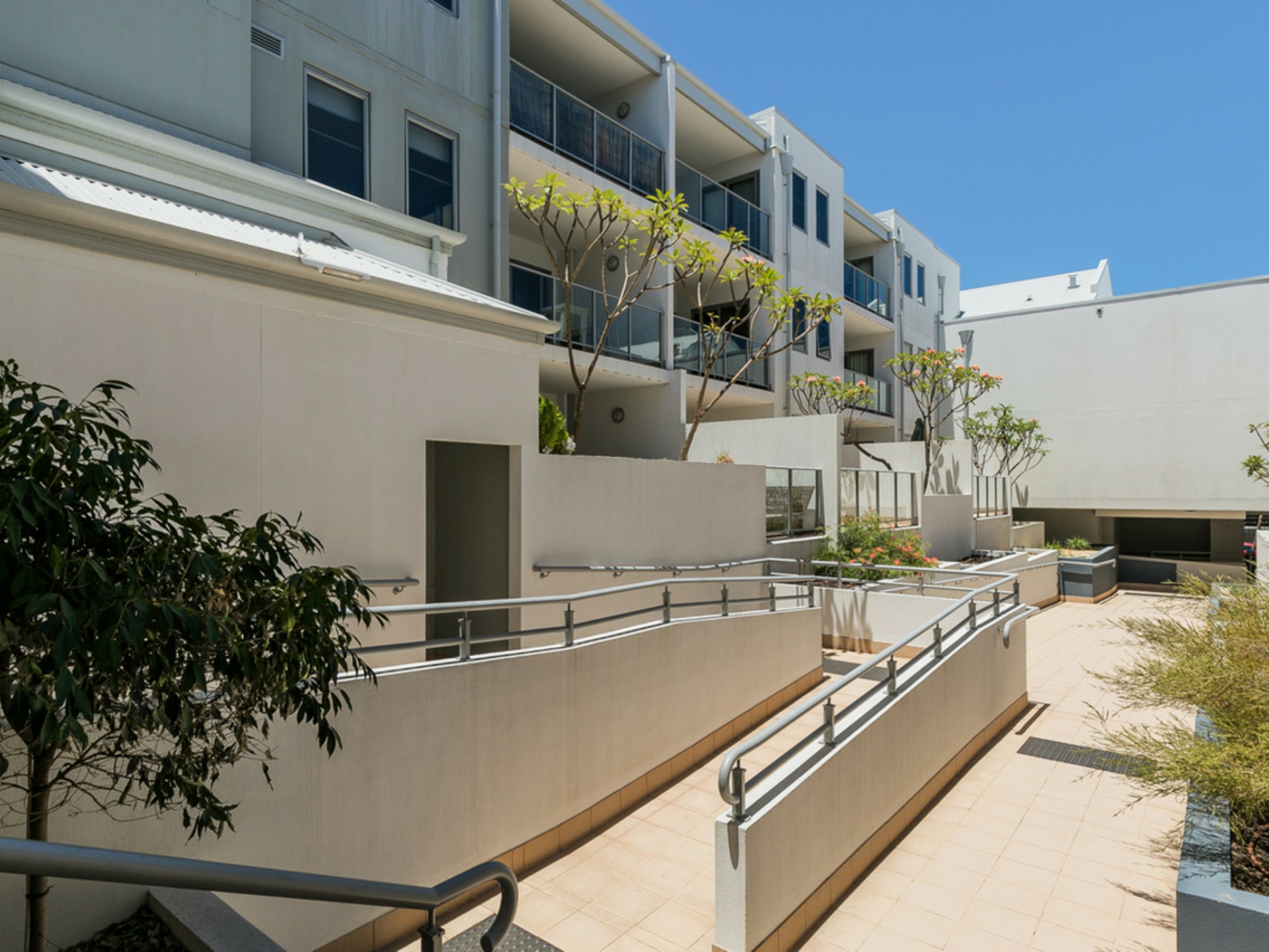 34/154-156 Newcastle Street, PERTH