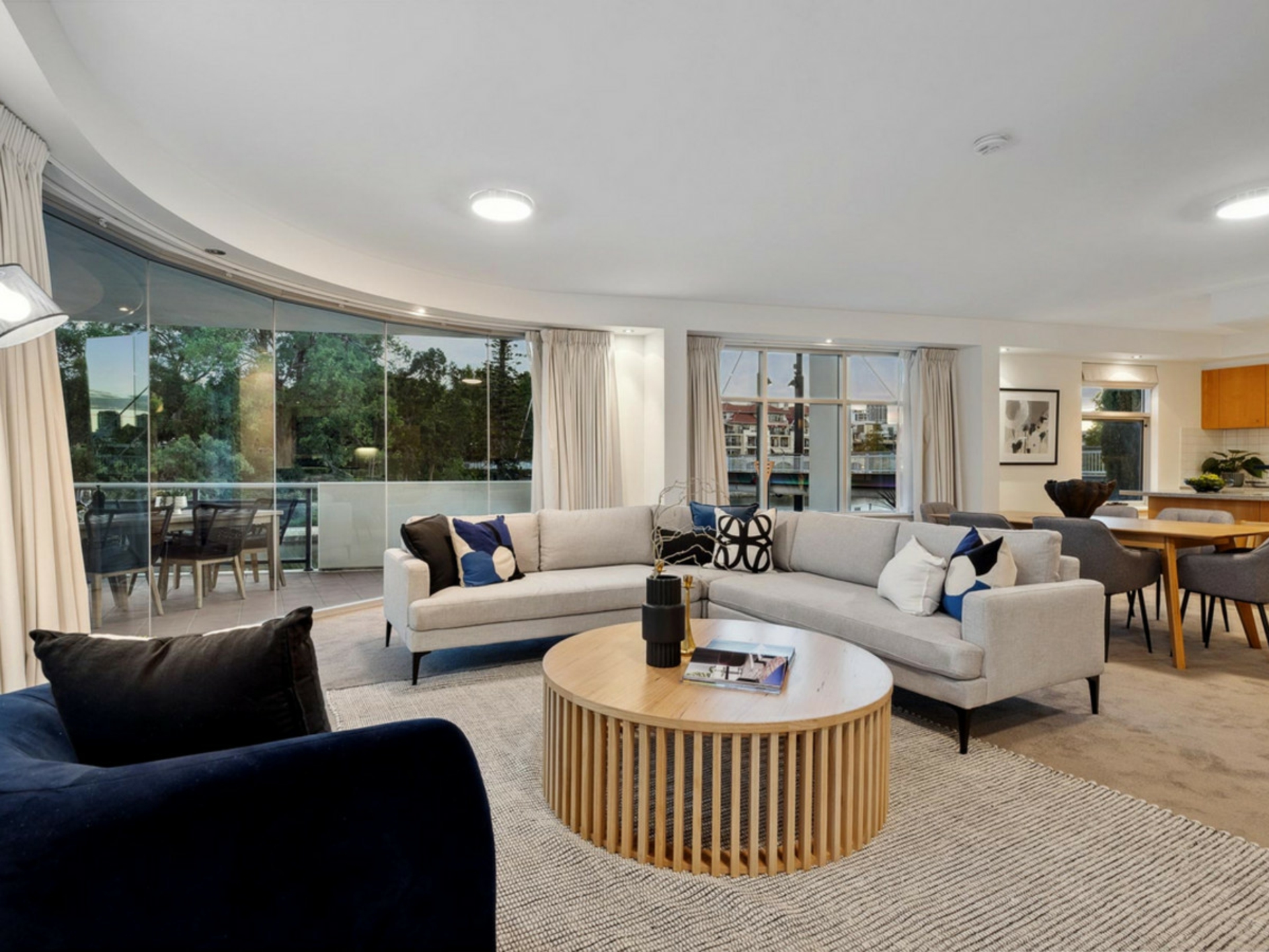 2/1 Henry Lawson Walk, EAST PERTH