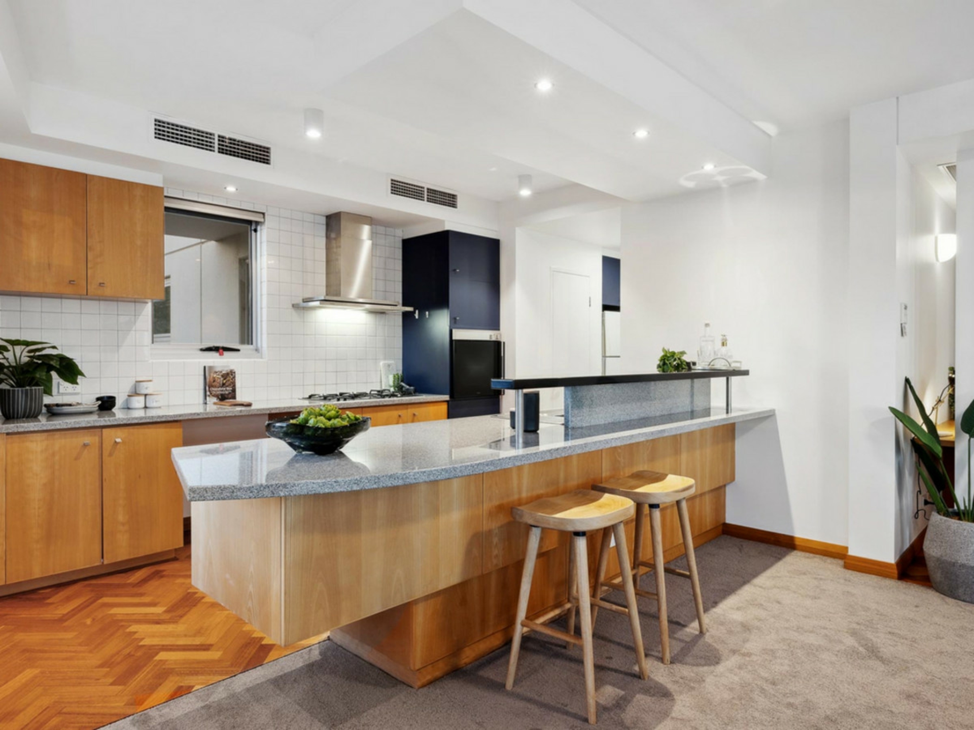 2/1 Henry Lawson Walk, EAST PERTH