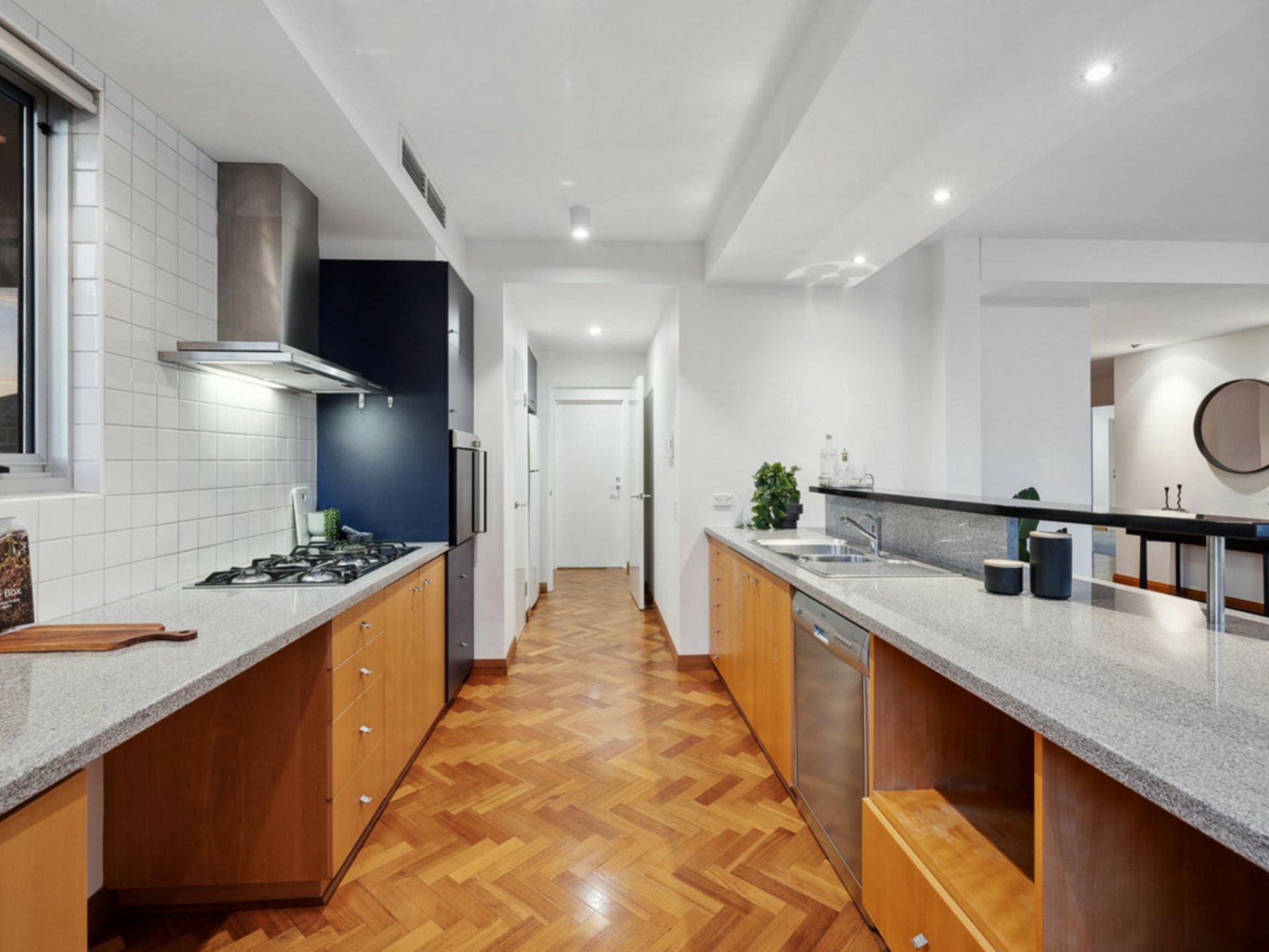 2/1 Henry Lawson Walk, EAST PERTH