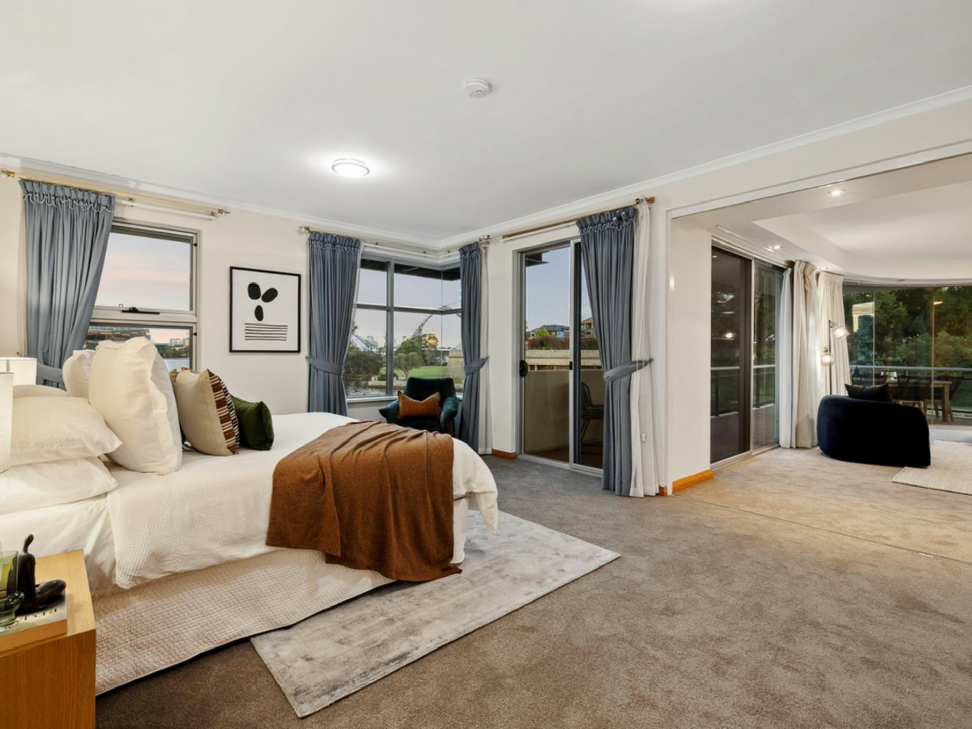 2/1 Henry Lawson Walk, EAST PERTH