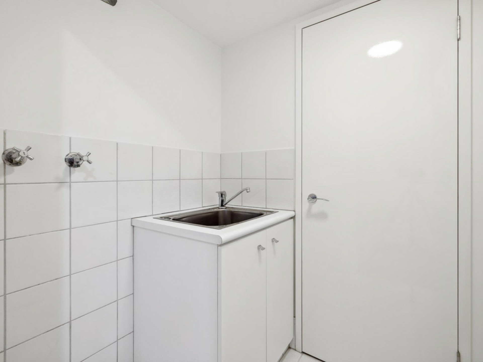 2/1 Henry Lawson Walk, EAST PERTH