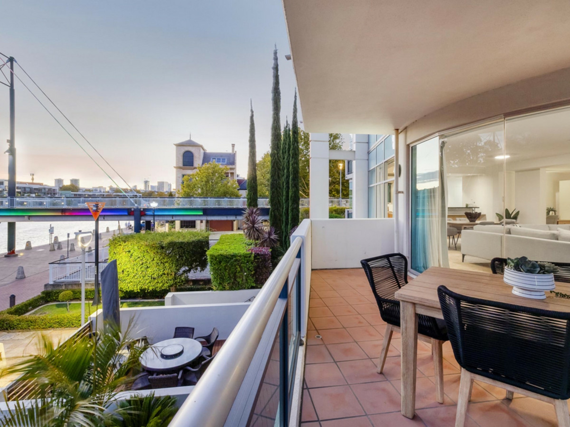 2/1 Henry Lawson Walk, EAST PERTH