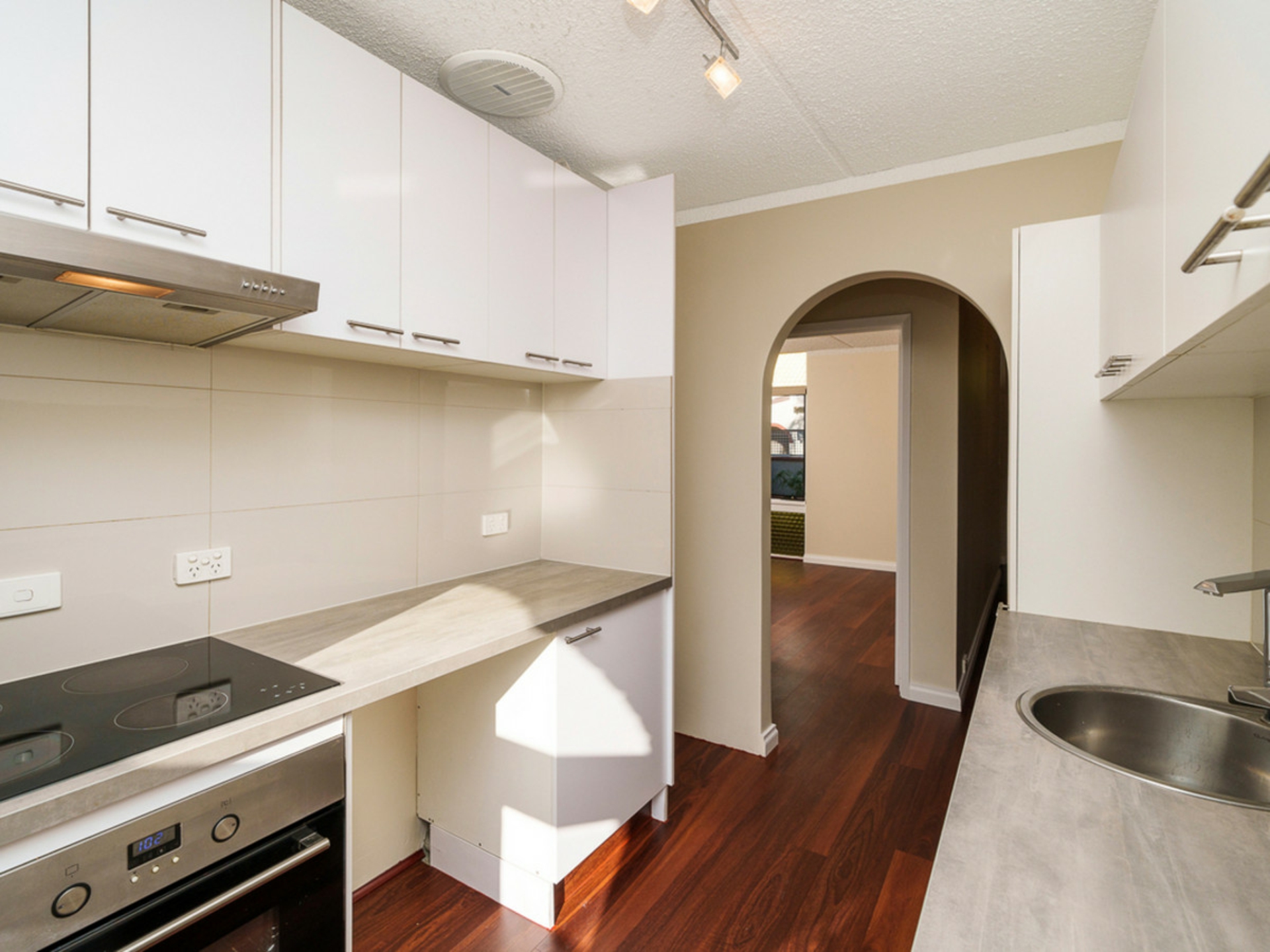 10/29 Wood Street, INGLEWOOD
