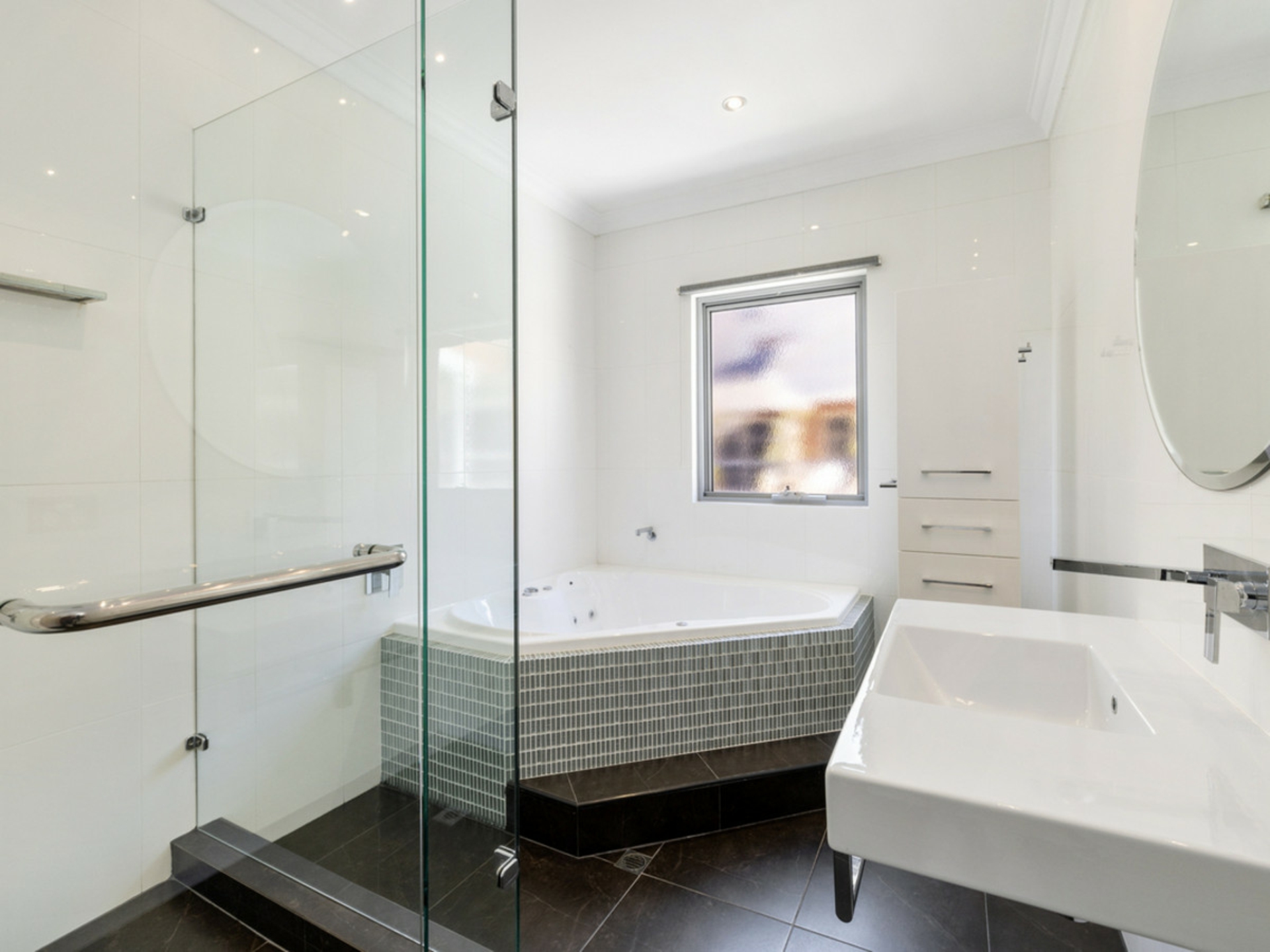 9 Old Belvidere Promenade, EAST PERTH