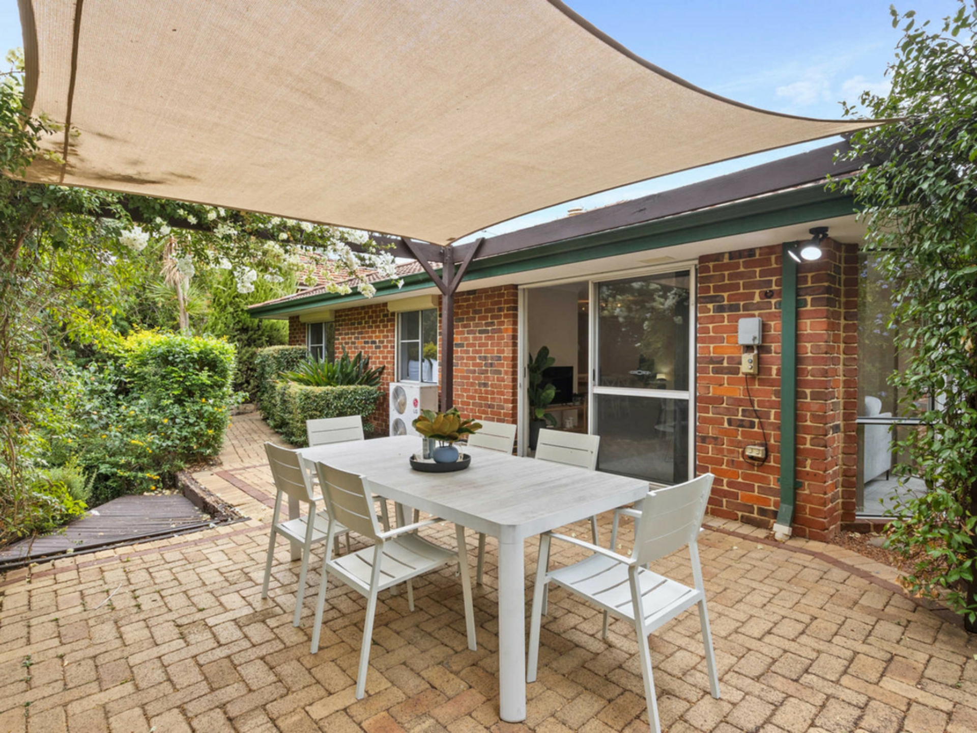 1a Grand Promenade Bayswater WA Property Details LJ Hooker