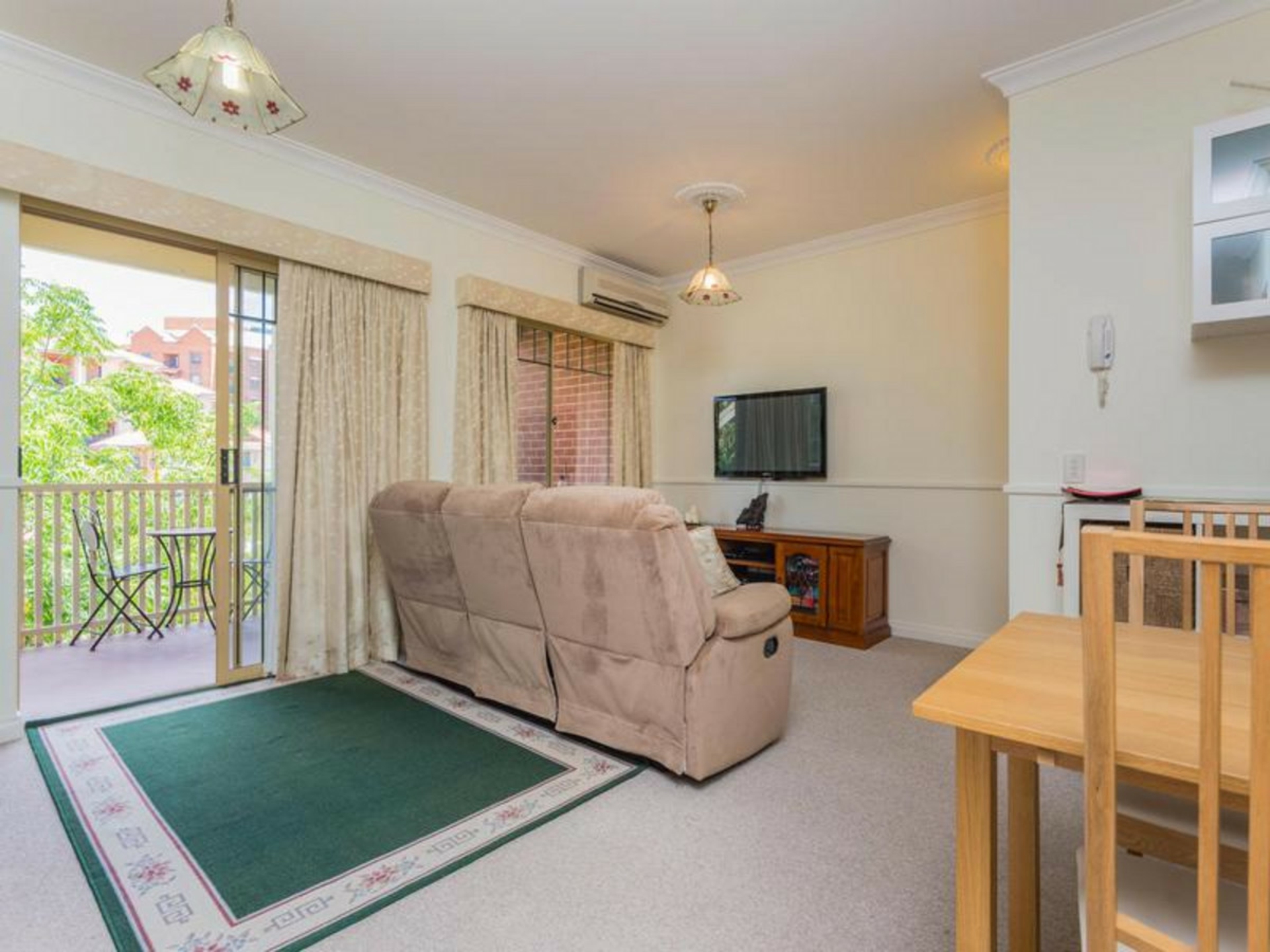 21/48 Wellington Street — photo 10 of 20