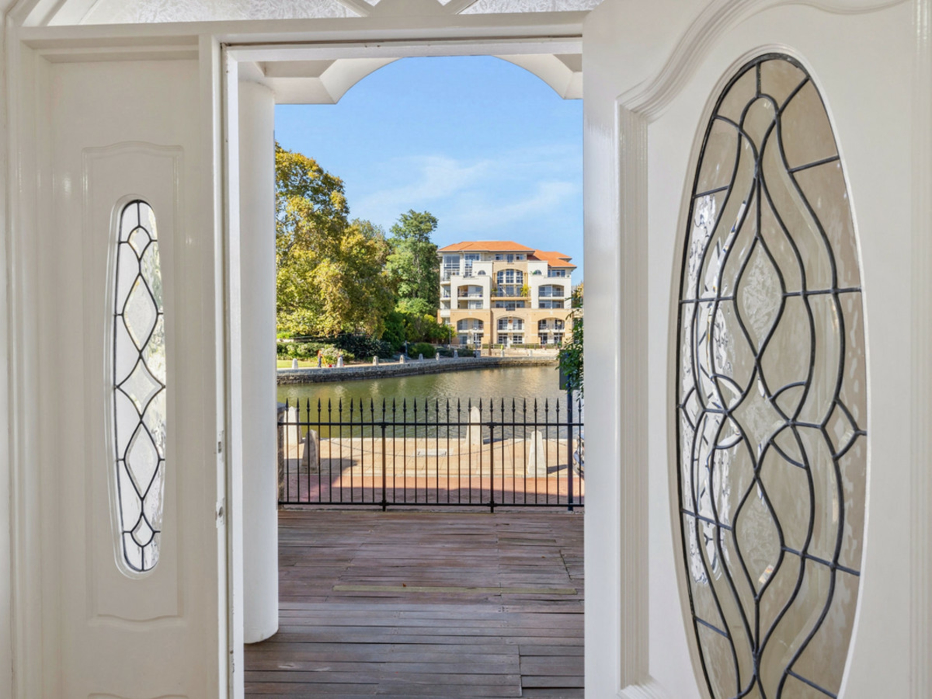 16 Henry Lawson Walk, EAST PERTH