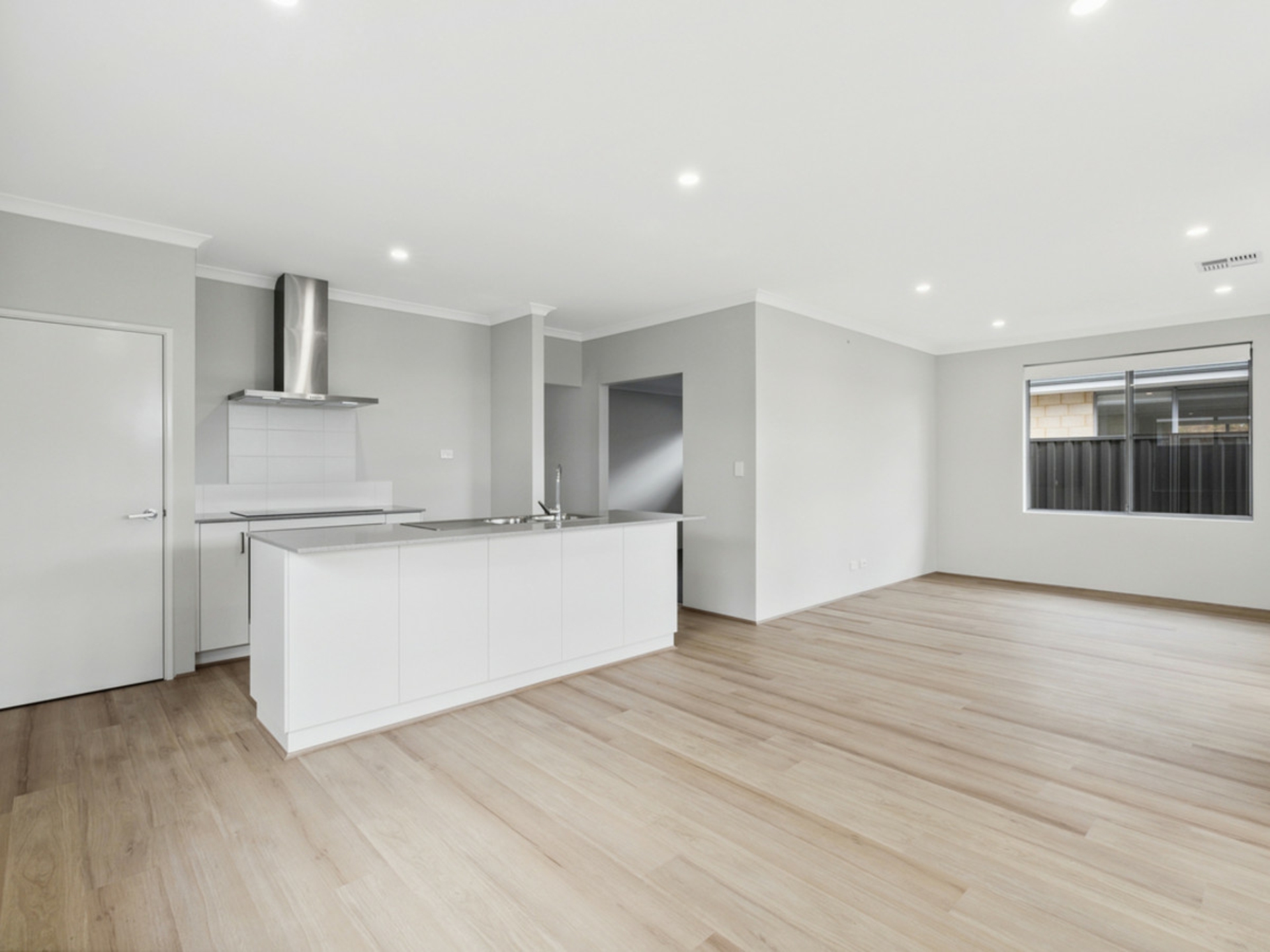 5 Negri Close, SOUTH GUILDFORD