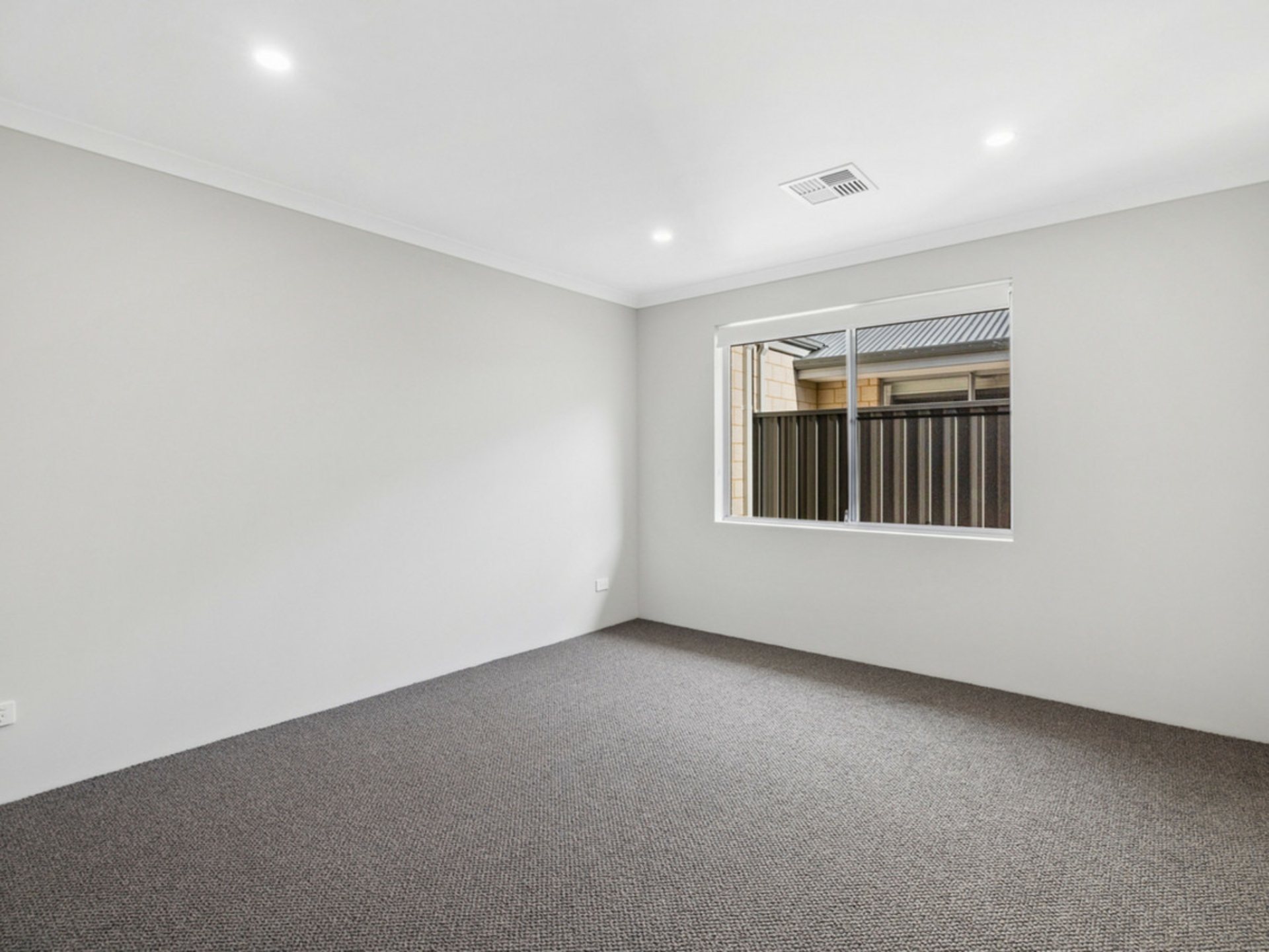 5 Negri Close, SOUTH GUILDFORD