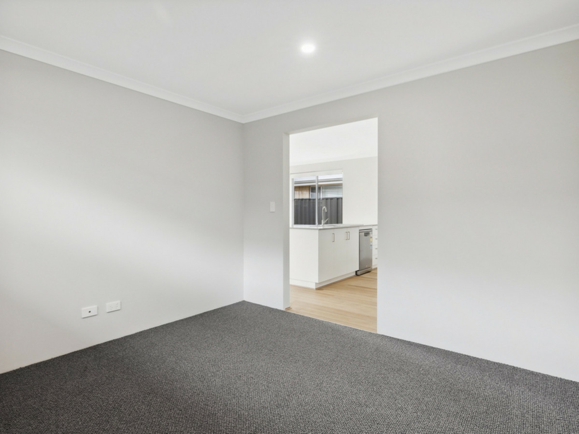 5 Negri Close, SOUTH GUILDFORD