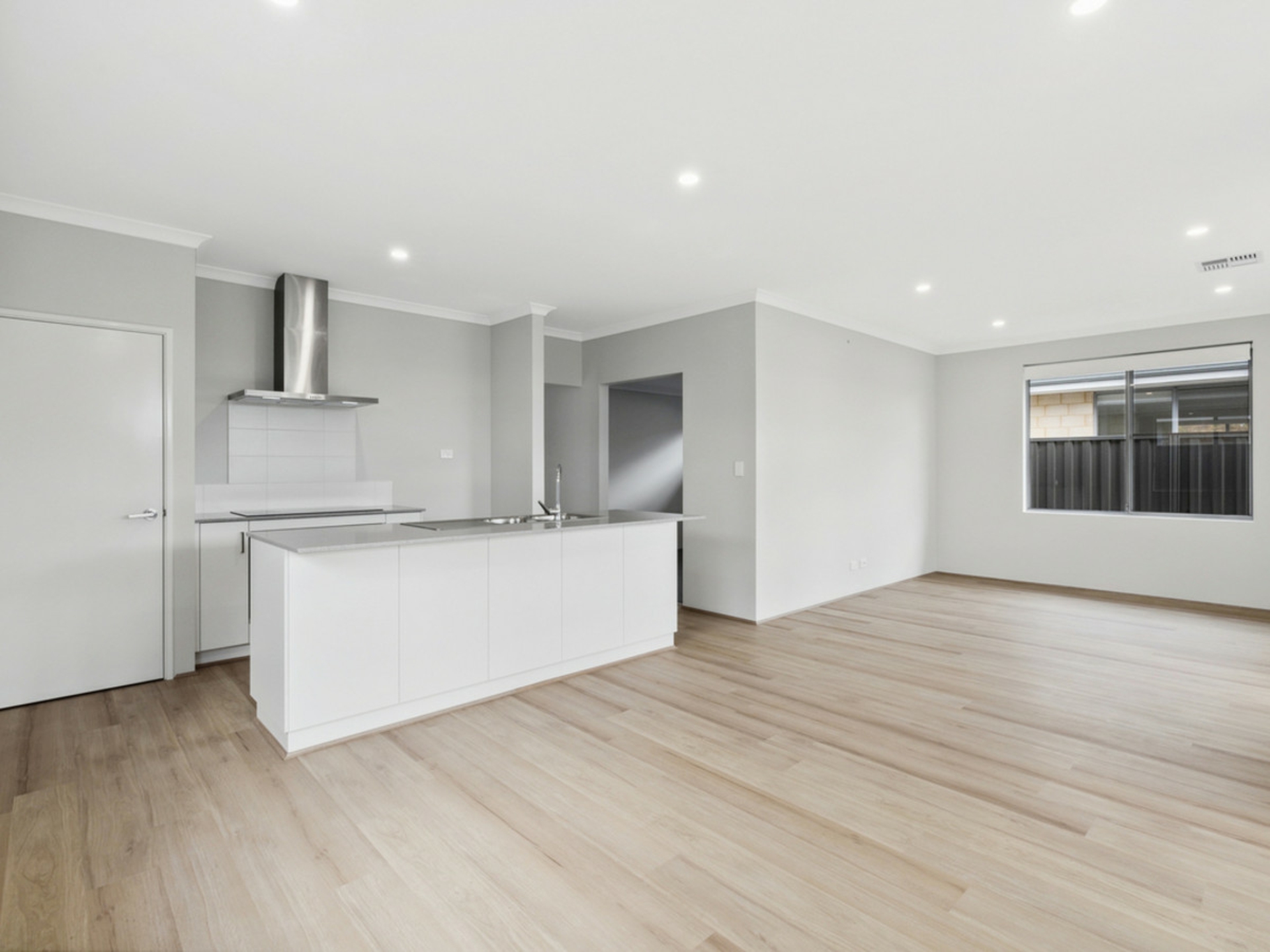 5 Negri Close, SOUTH GUILDFORD