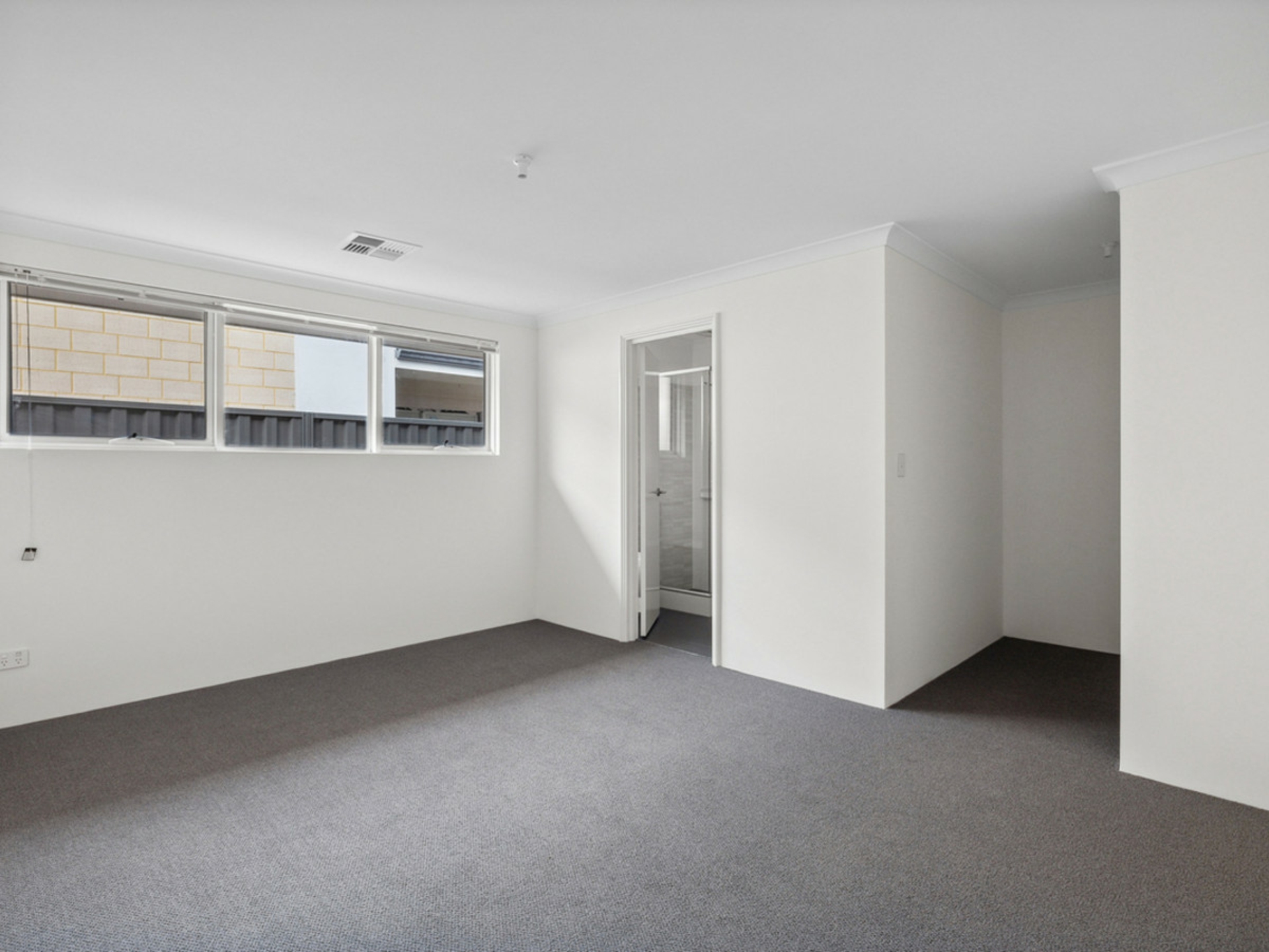 67 Denmark Loop, SOUTH GUILDFORD