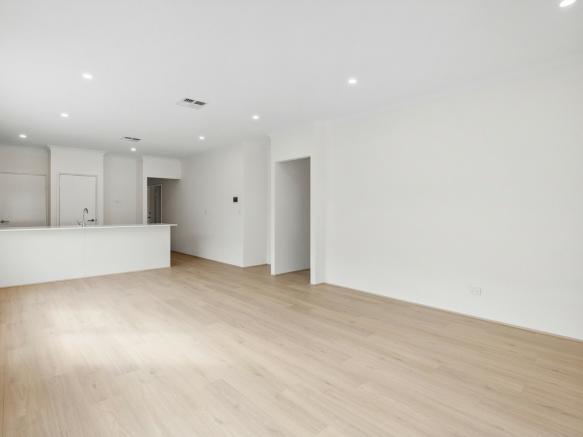 67 Denmark Loop, SOUTH GUILDFORD