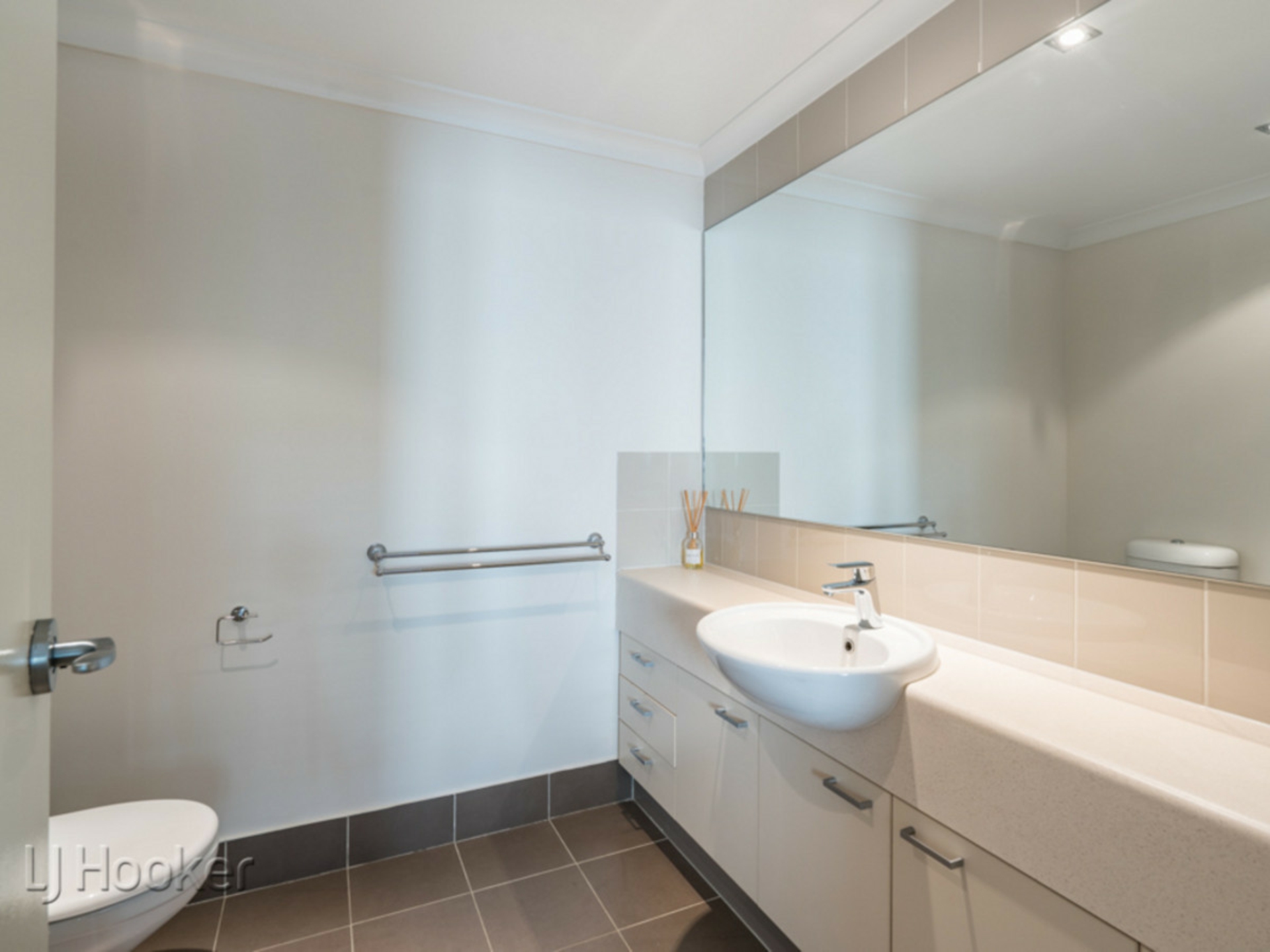 5/150 Stirling Street, PERTH