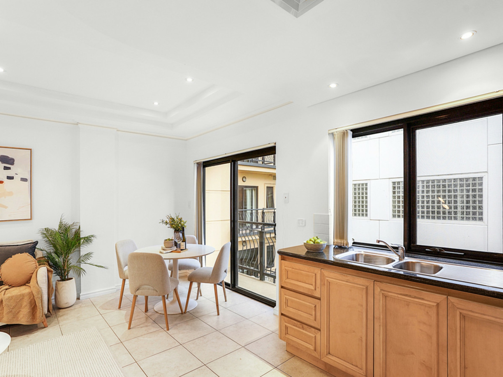 607/2 St Georges Terrace, PERTH