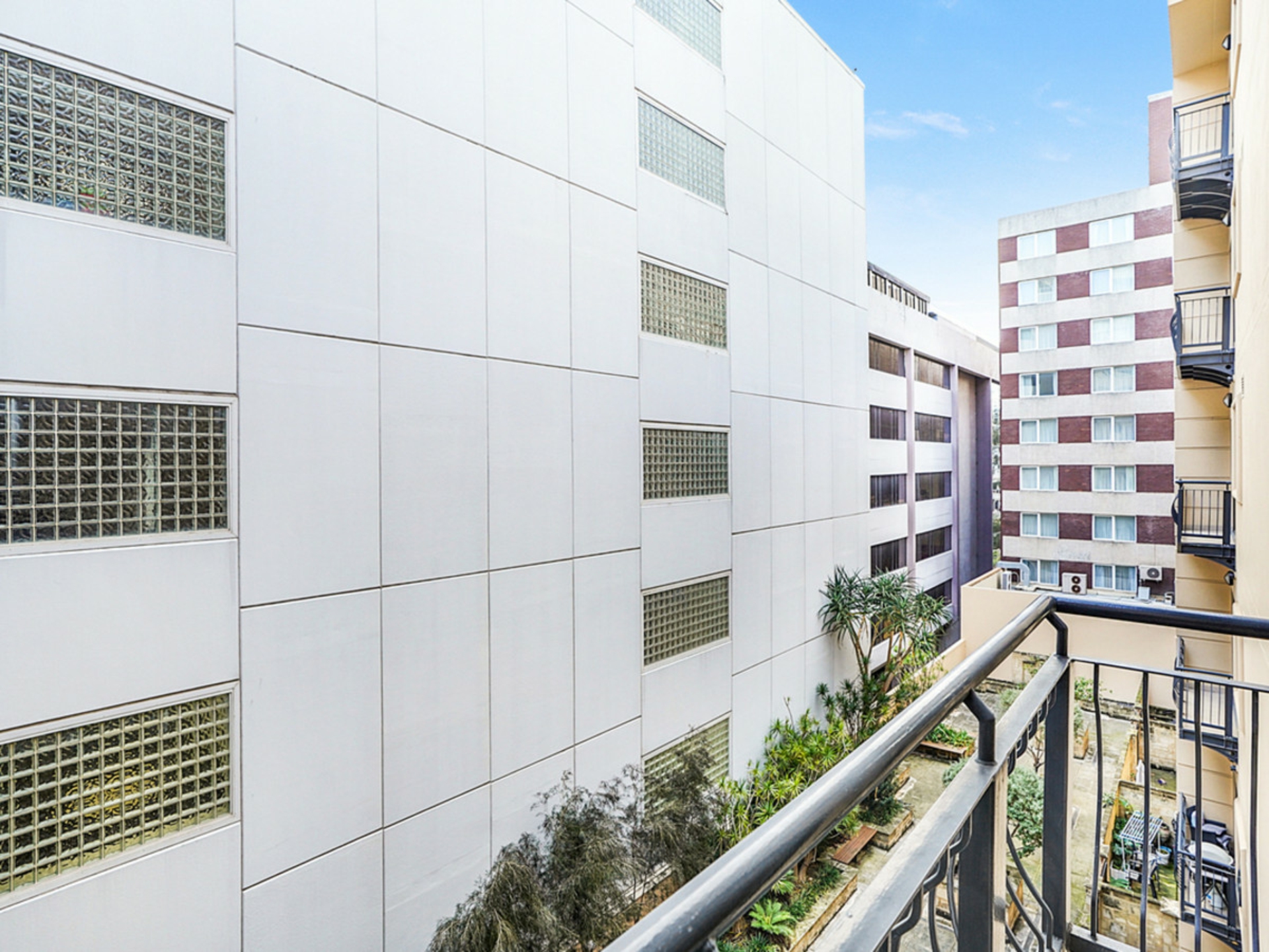 607/2 St Georges Terrace, PERTH